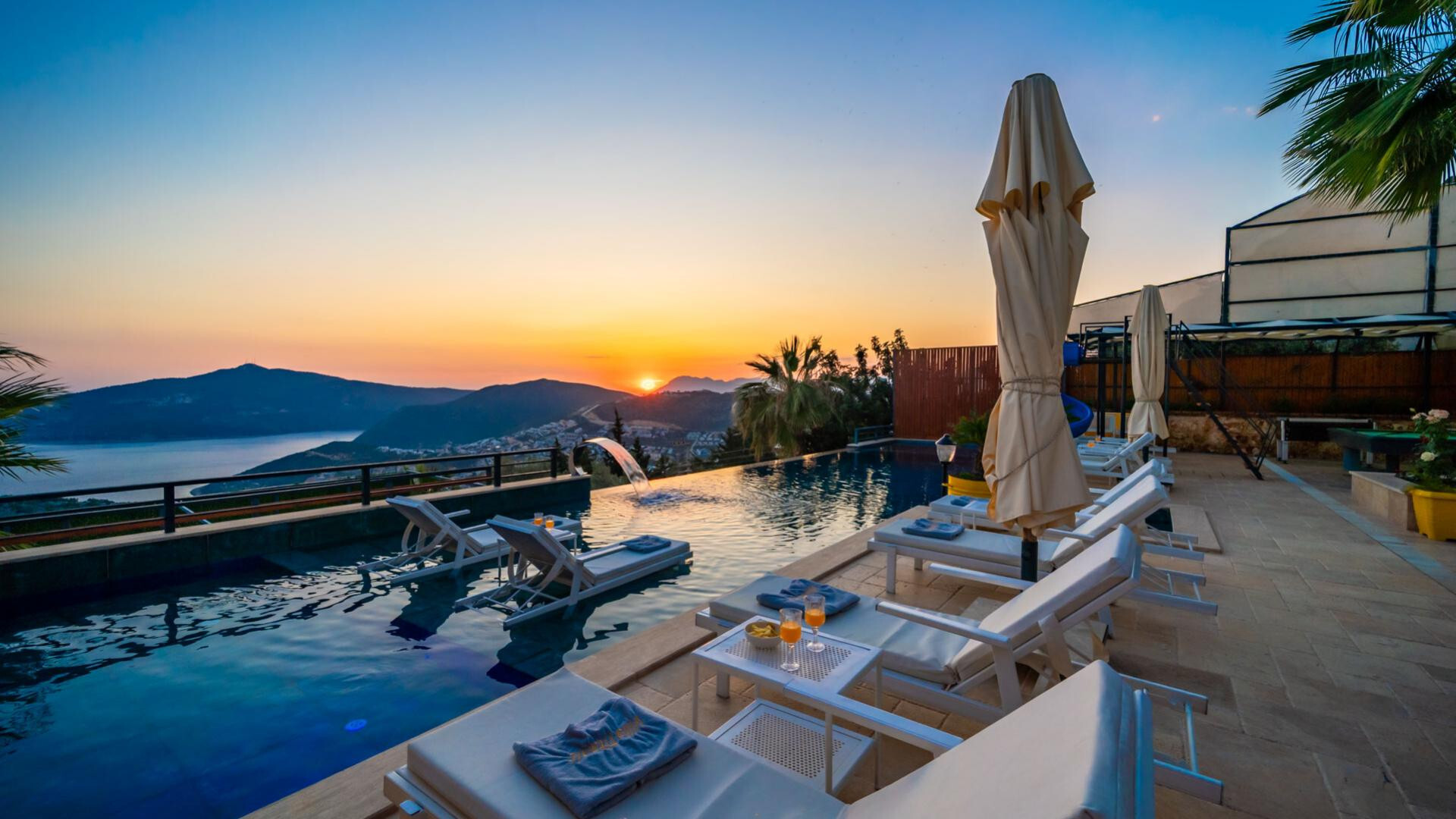 VBK25204 Villa Booking