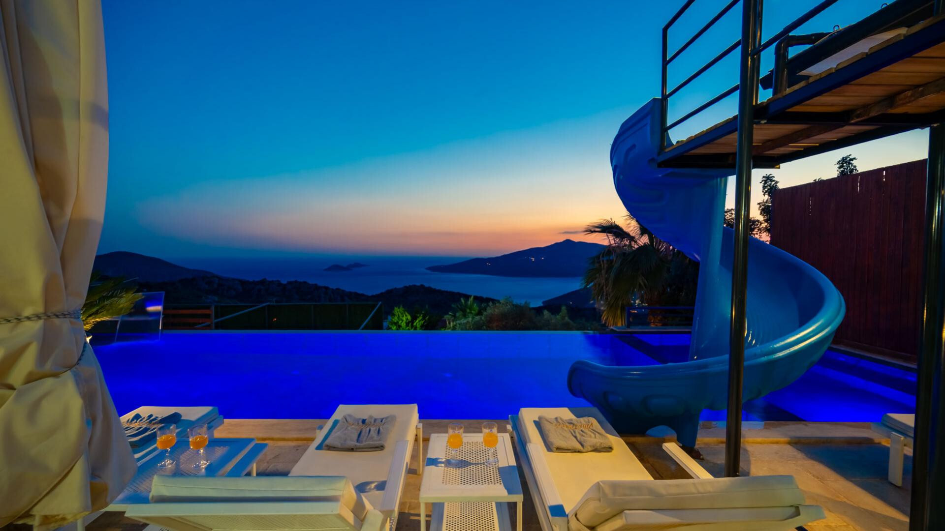 VBK25204 Villa Booking