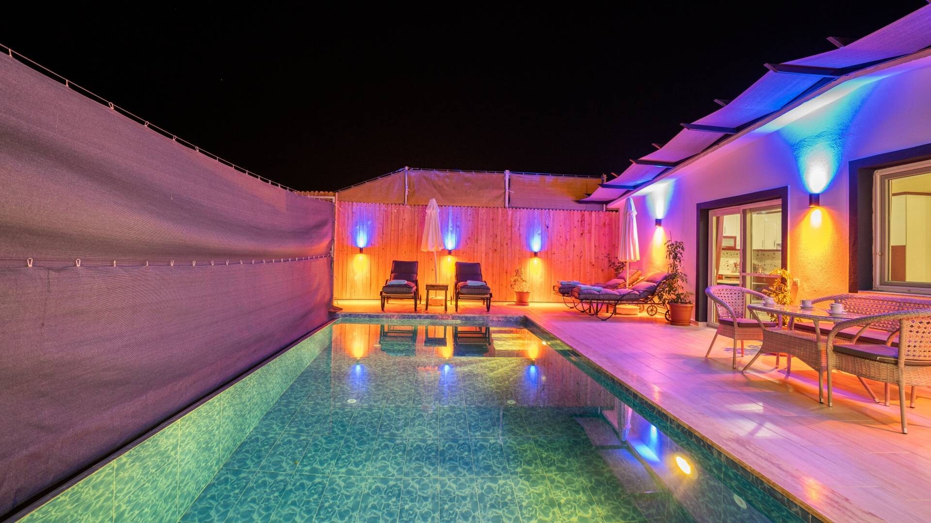 VBK71614 Villa Booking