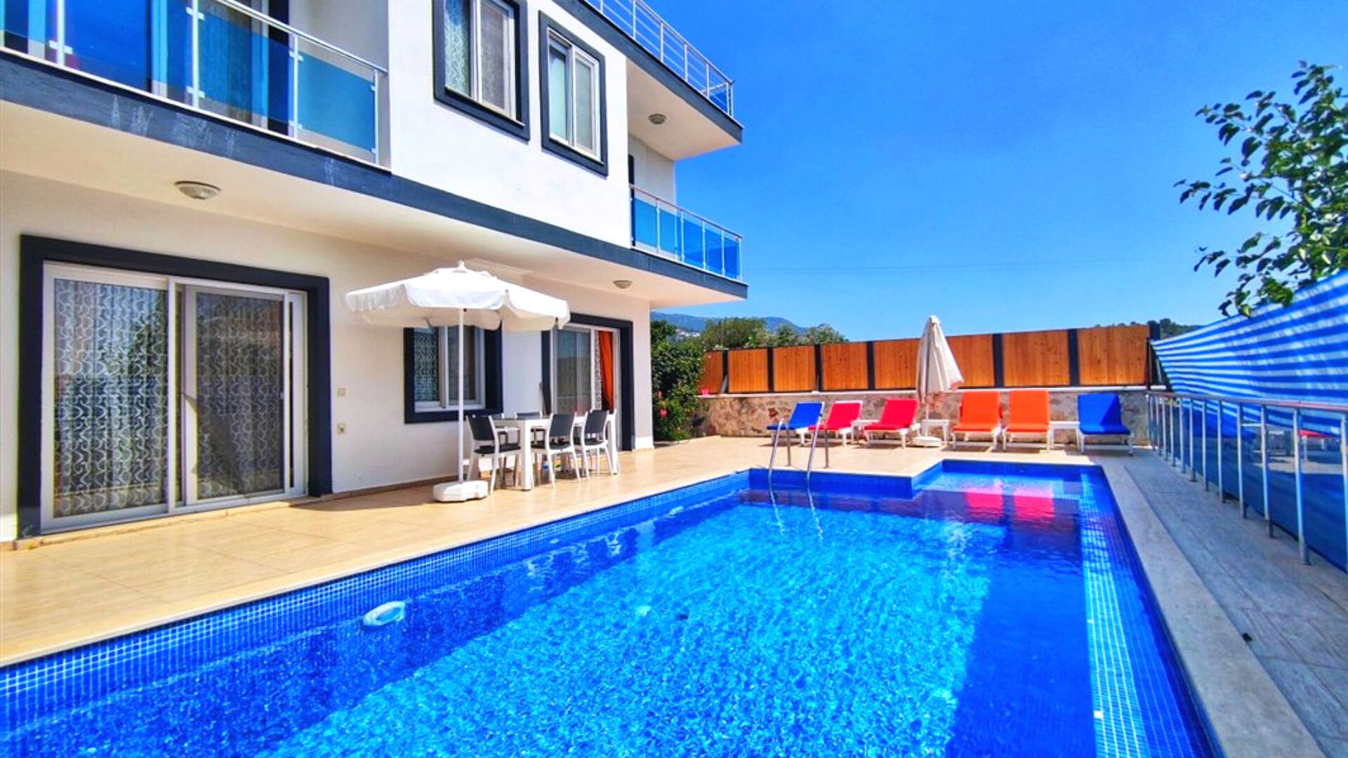 VBK68503 Villa Booking