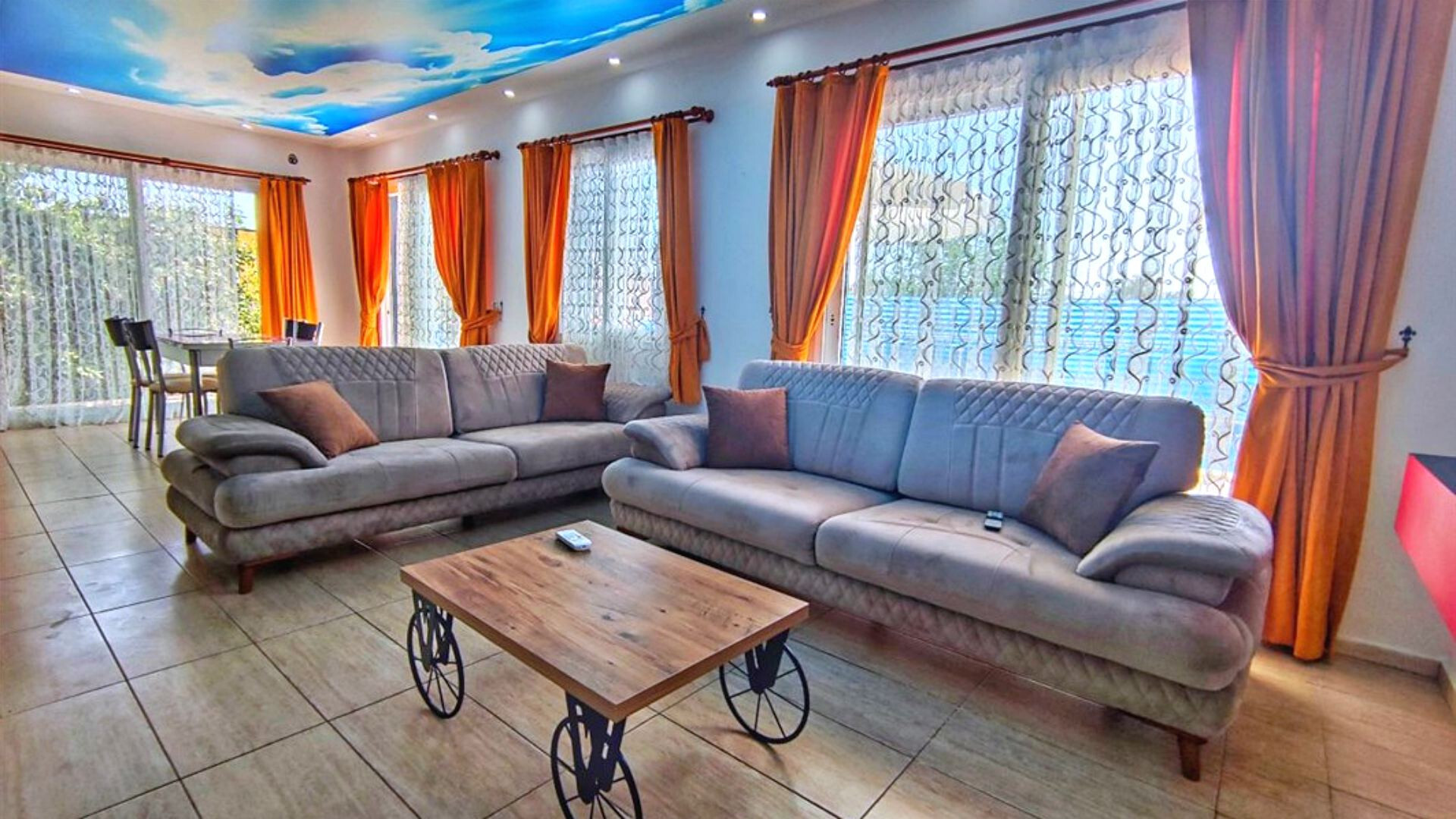 VBK68503 Villa Booking