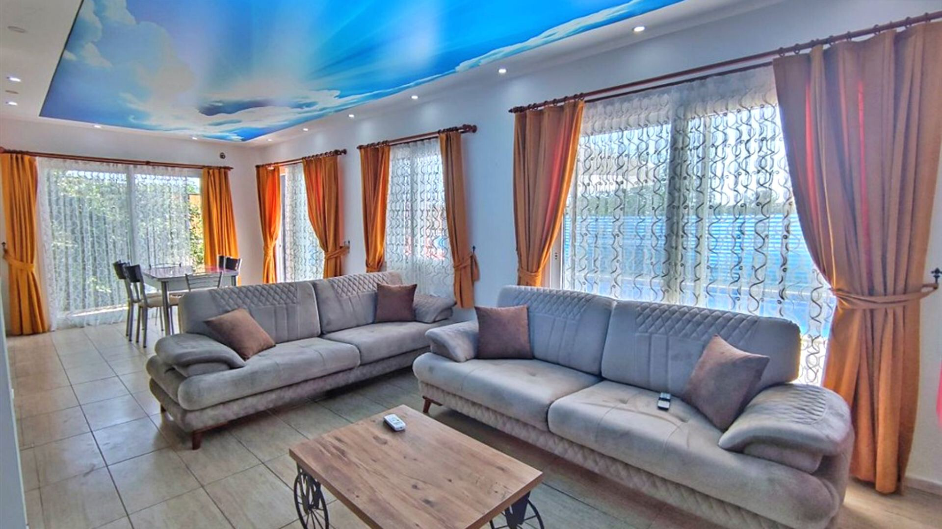 VBK68503 Villa Booking