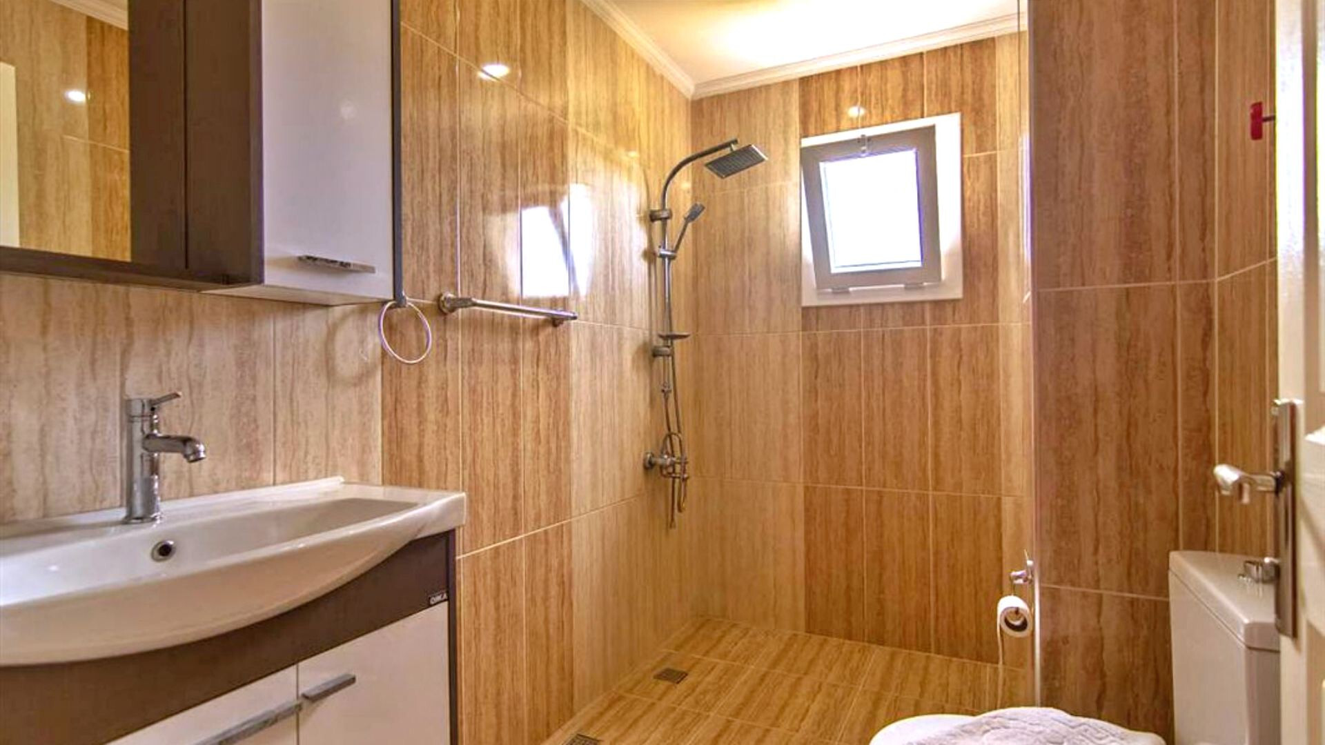 VBK68503 Villa Booking