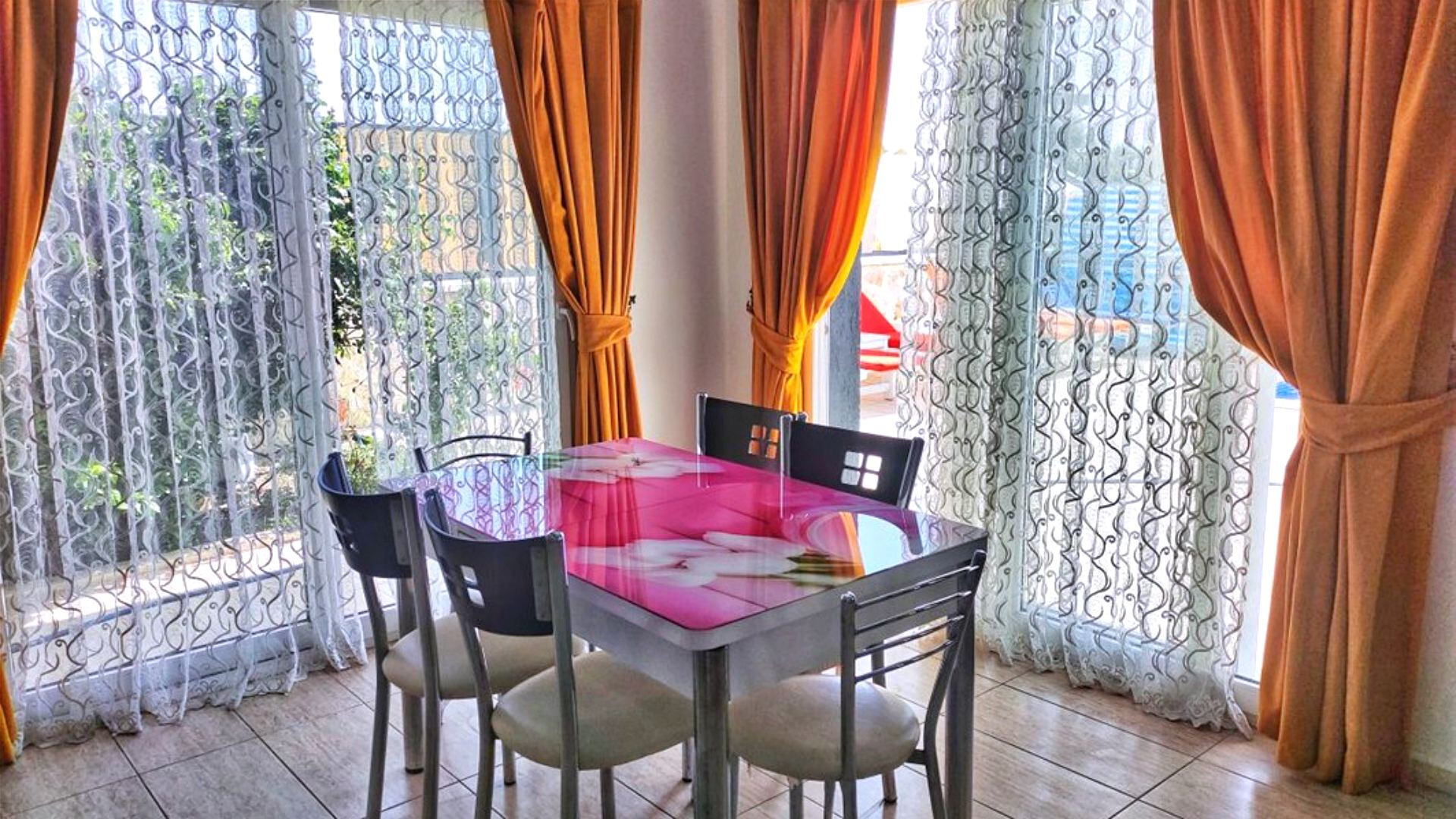 VBK68503 Villa Booking