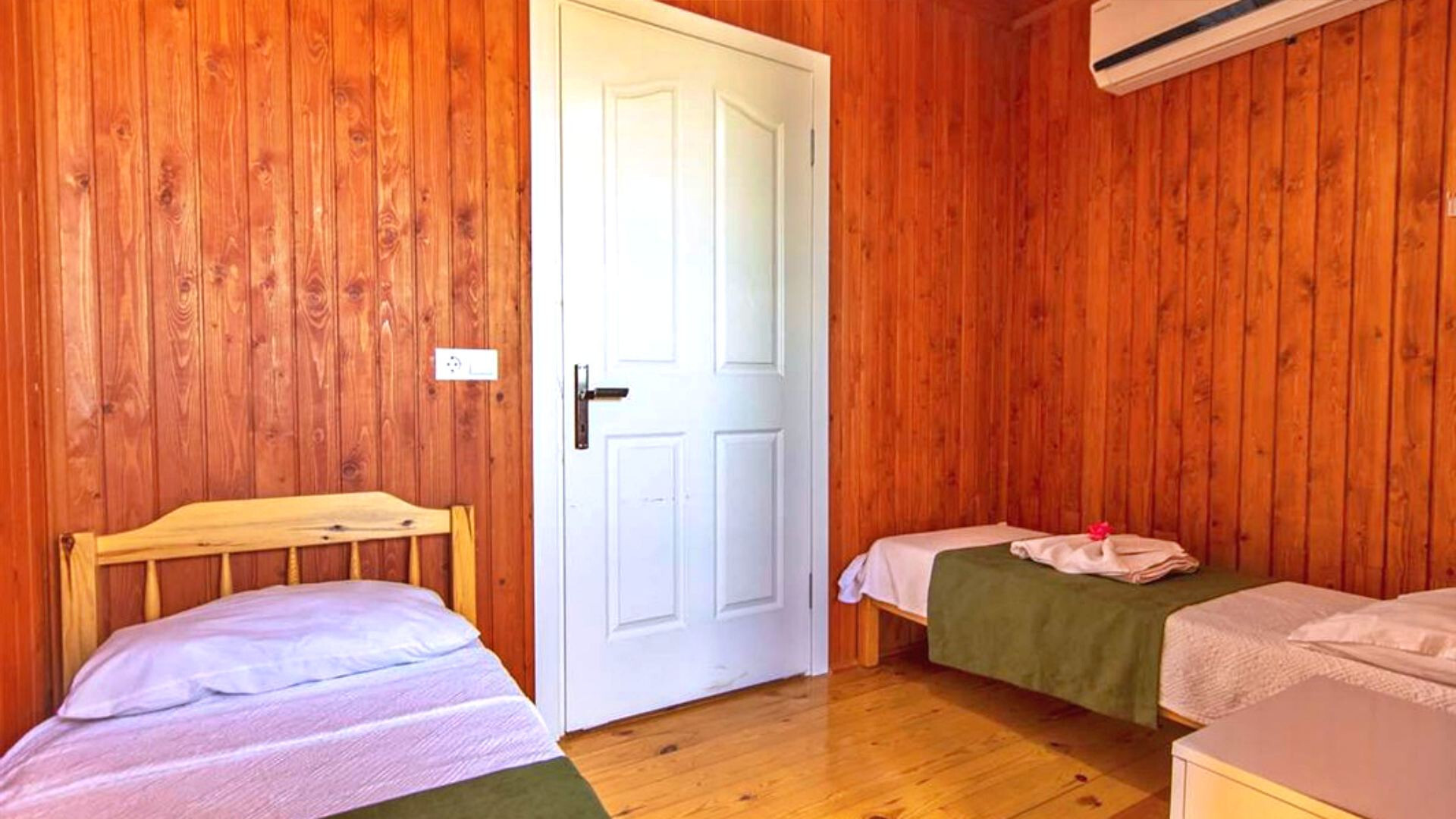 VBK68503 Villa Booking