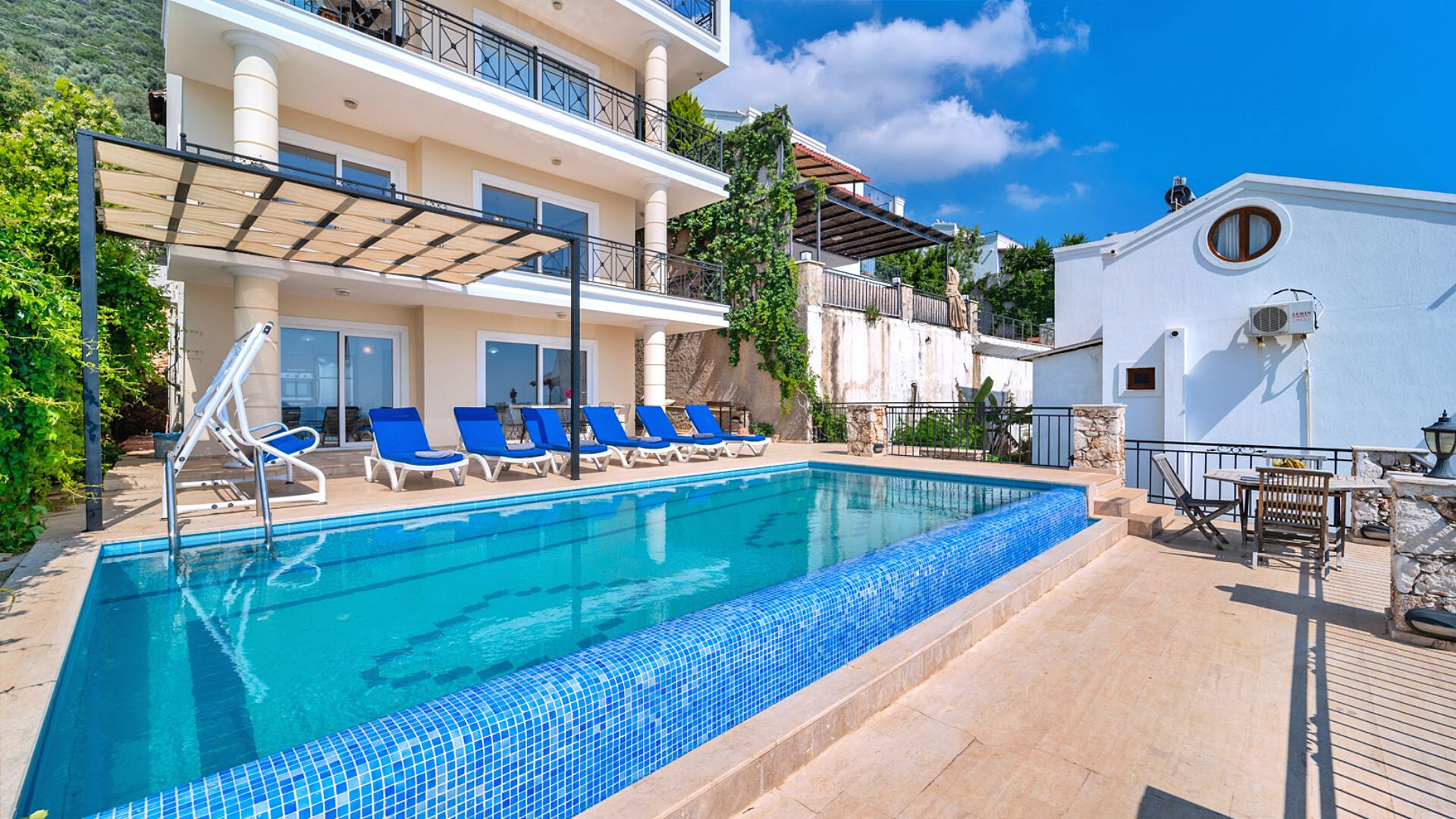 VBK27179 Villa Booking