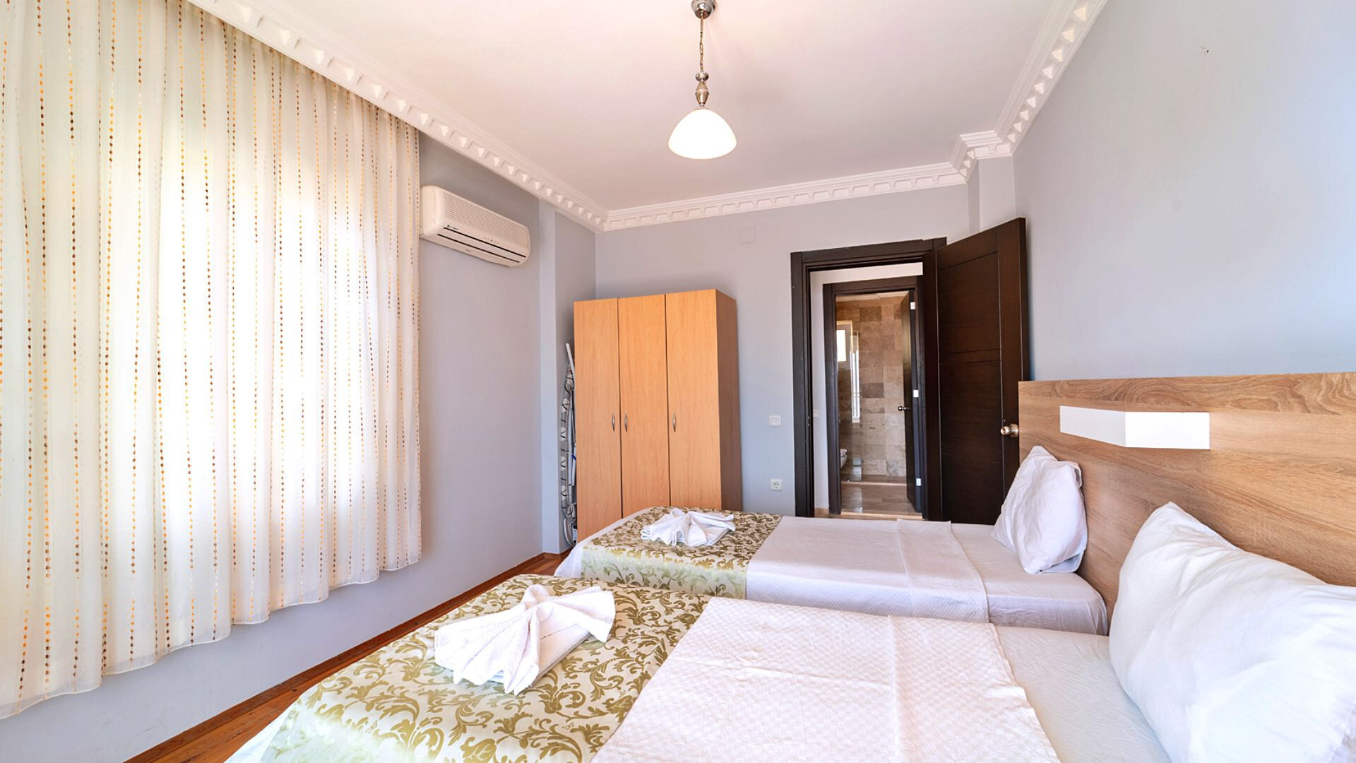 VBK27179 Villa Booking