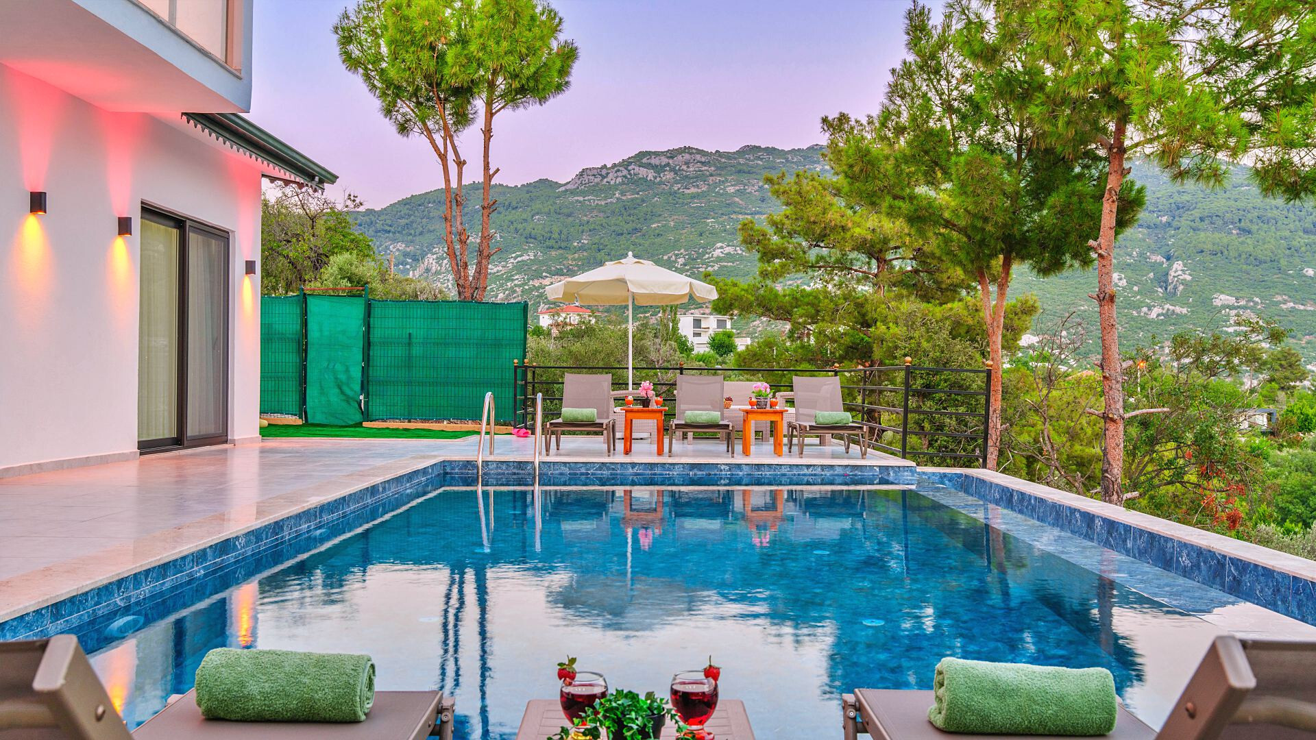 VBK74526 Villa Booking