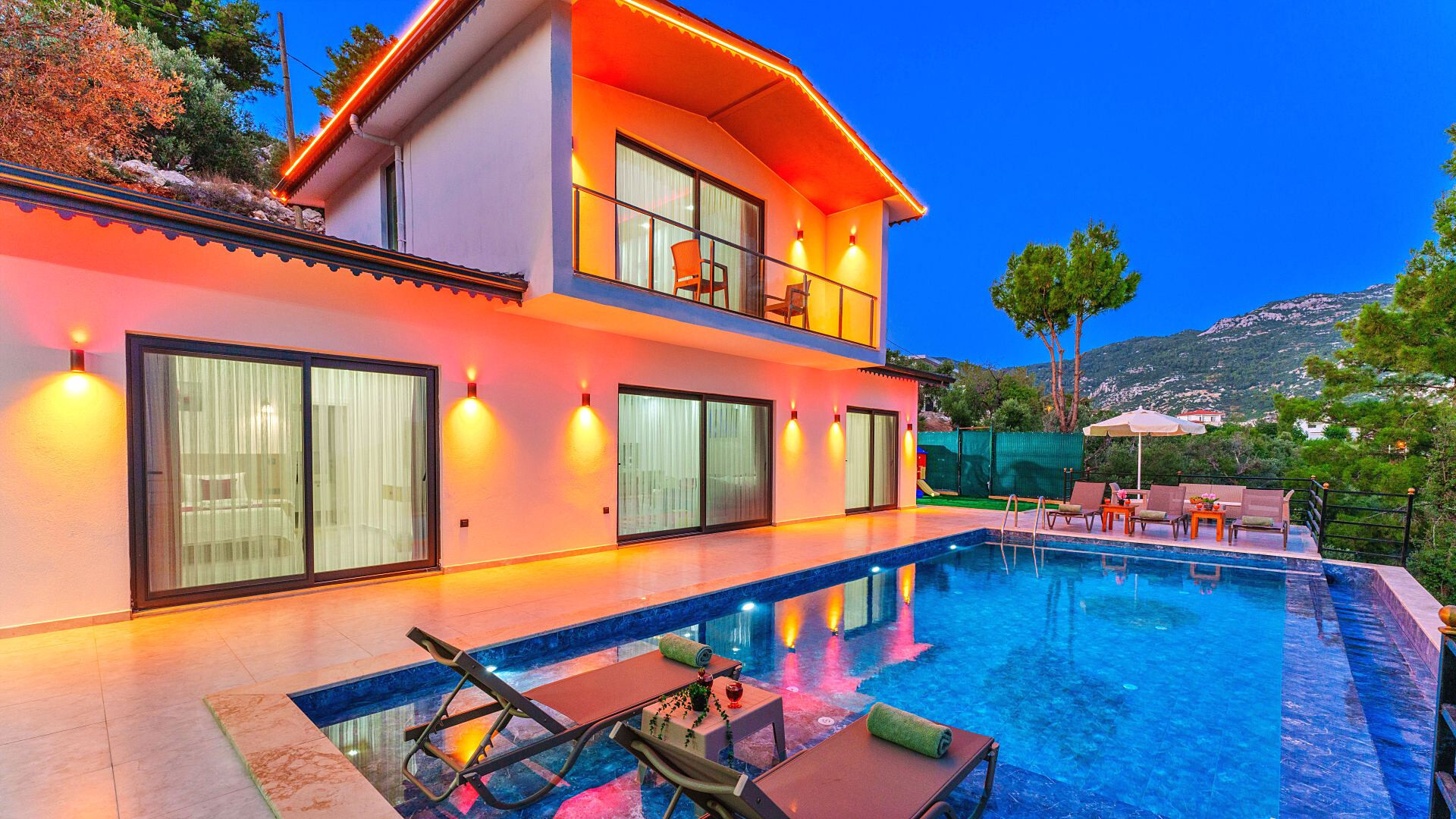 VBK74526 Villa Booking