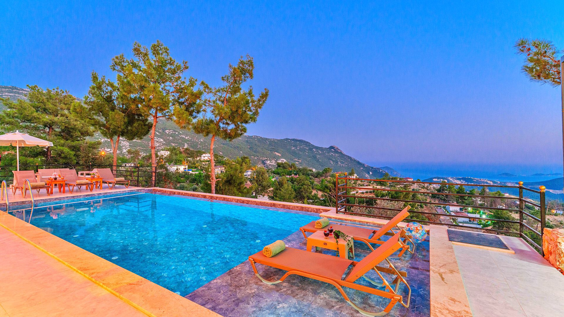 VBK74526 Villa Booking