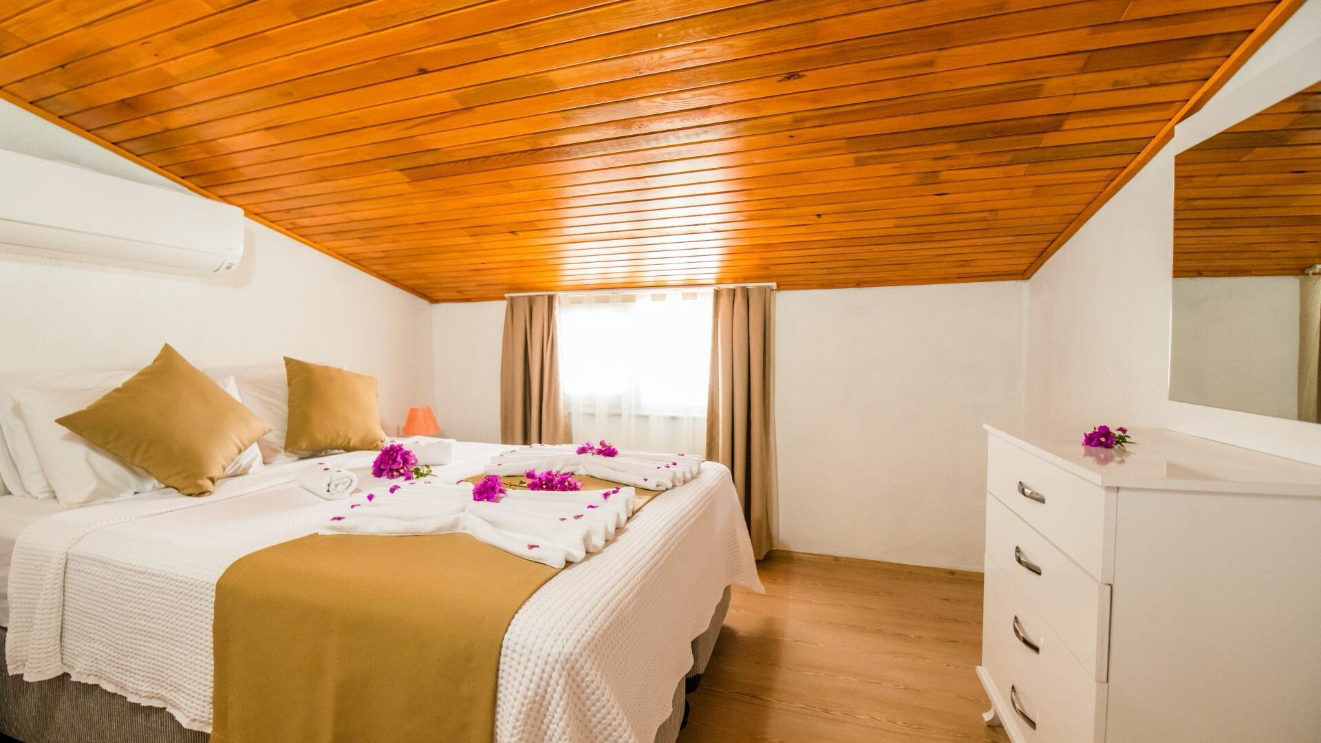 VBK45143 Villa Booking