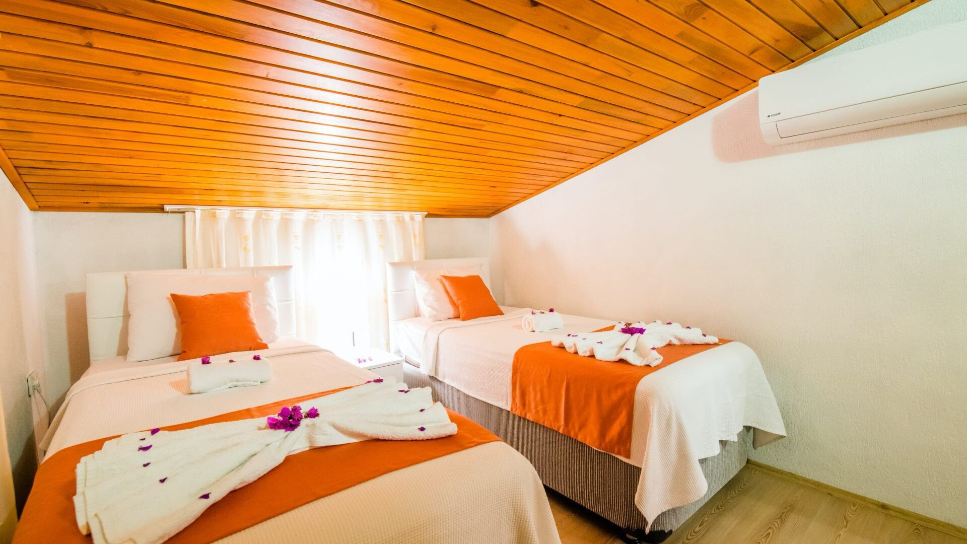 VBK45143 Villa Booking