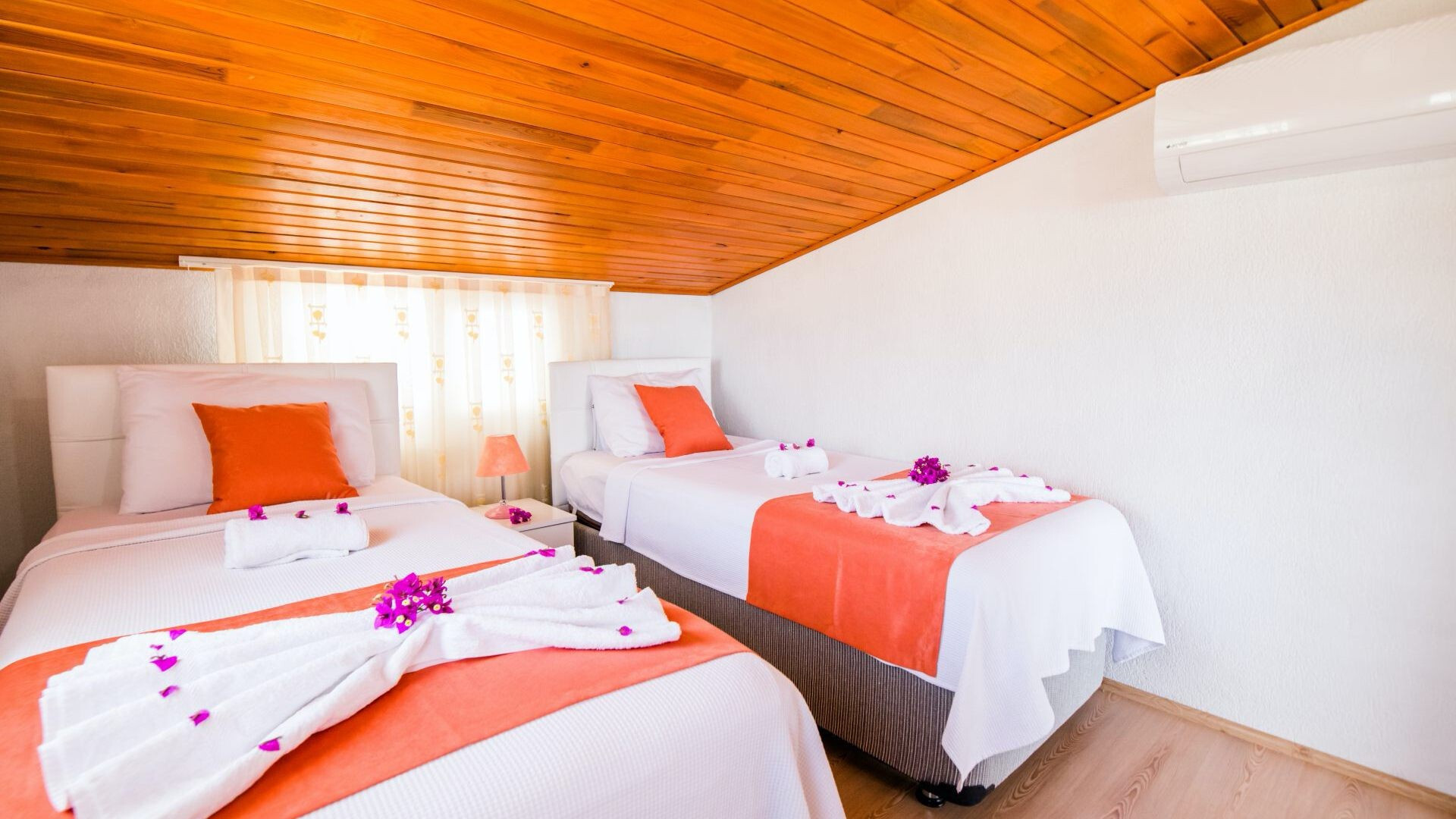 VBK45143 Villa Booking