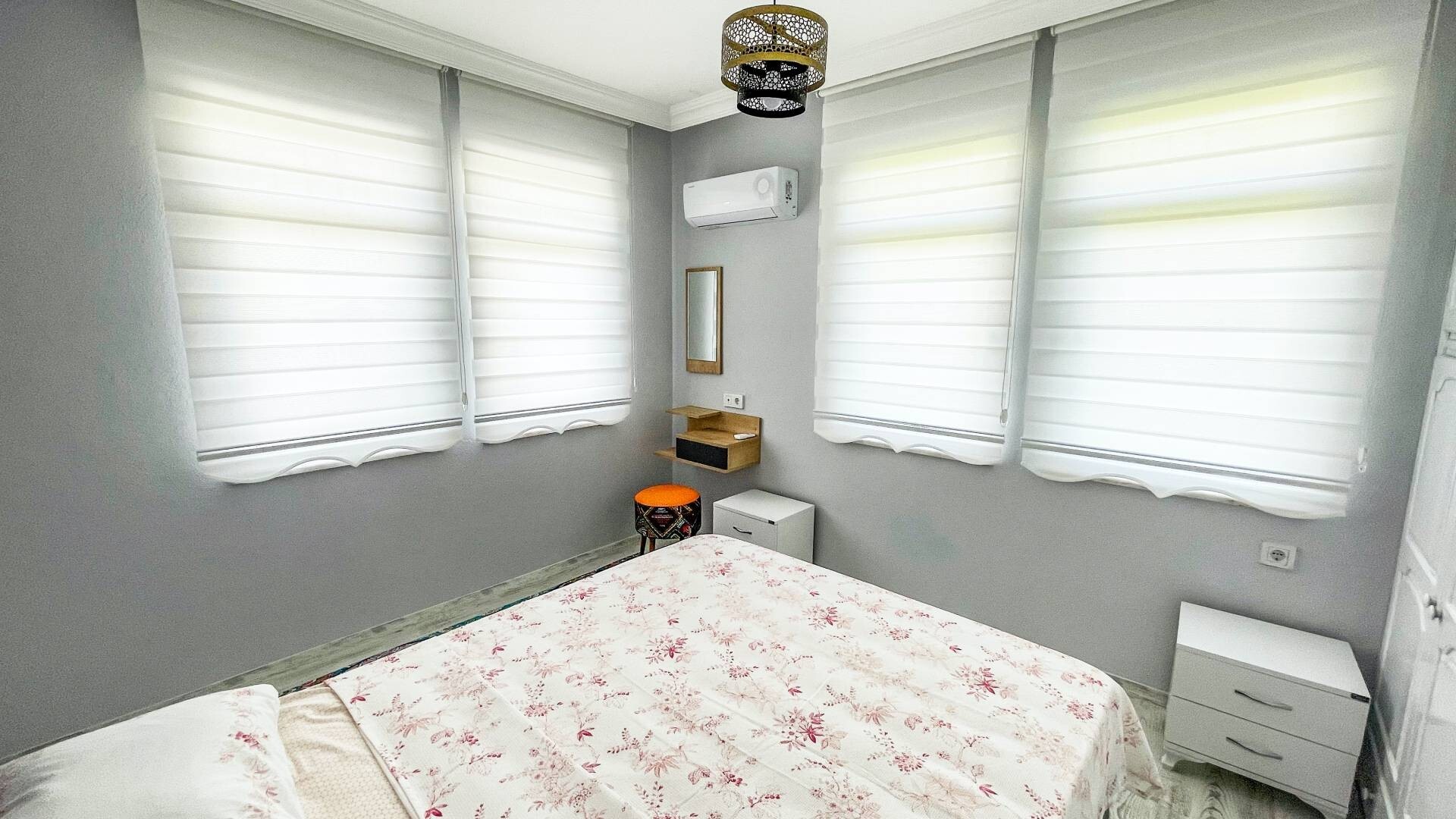 VBK17380 Villa Booking