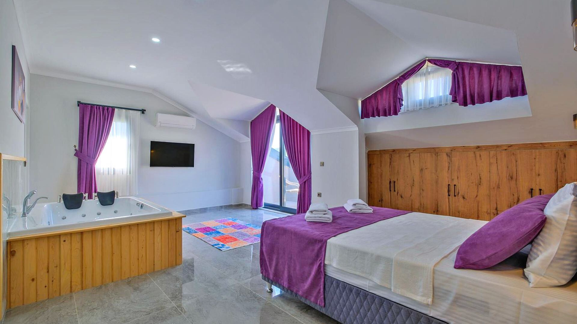 VBK39590 Villa Booking
