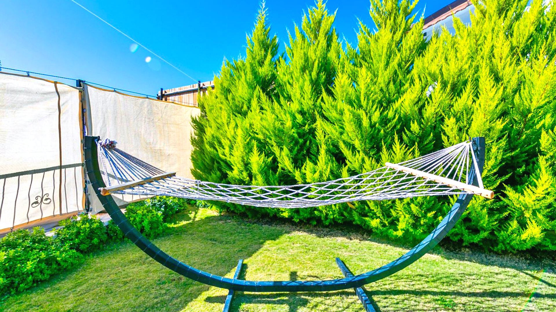 VBK30572 Villa Booking