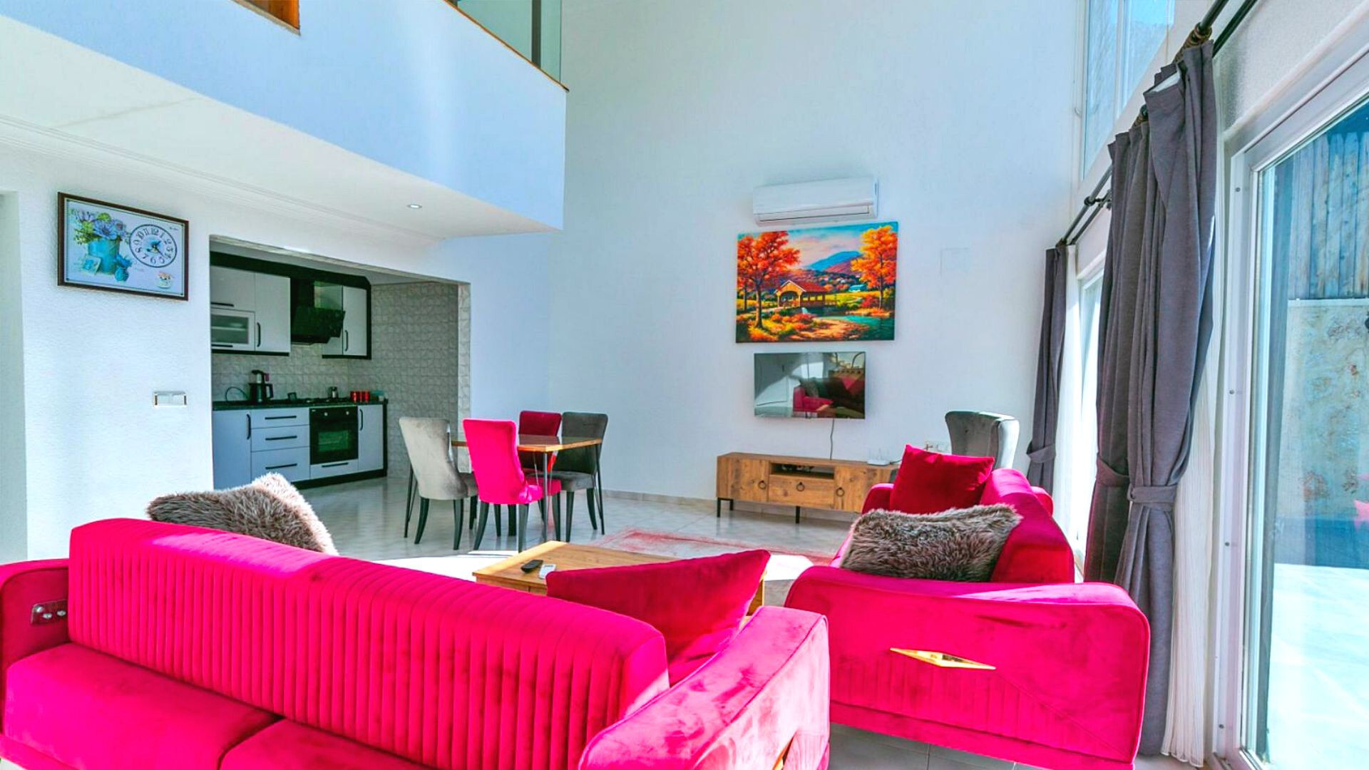 VBK30572 Villa Booking