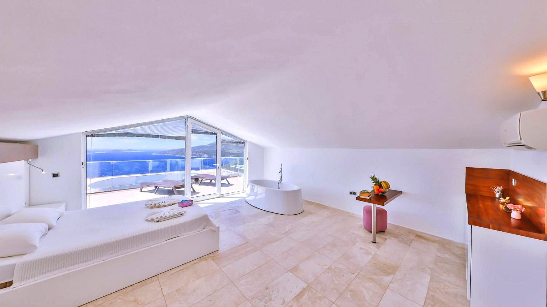 VBK34281 Villa Booking