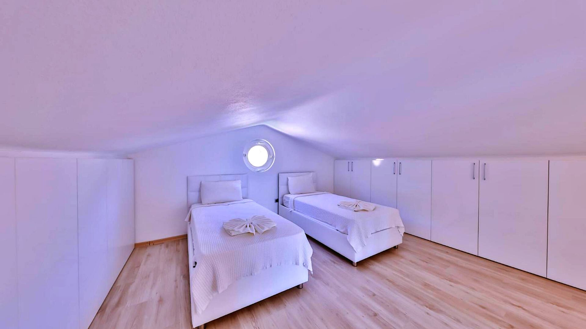 VBK34281 Villa Booking