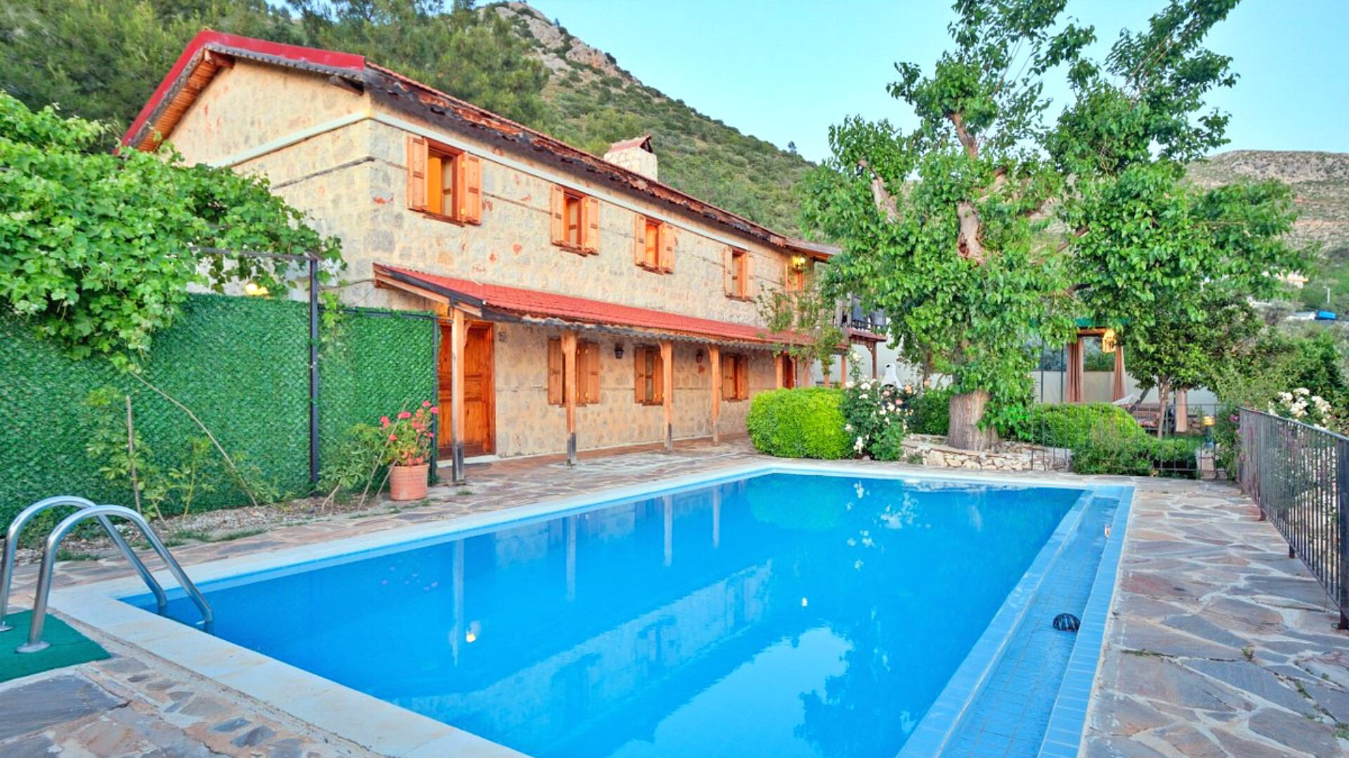 VBK46091 Villa Booking