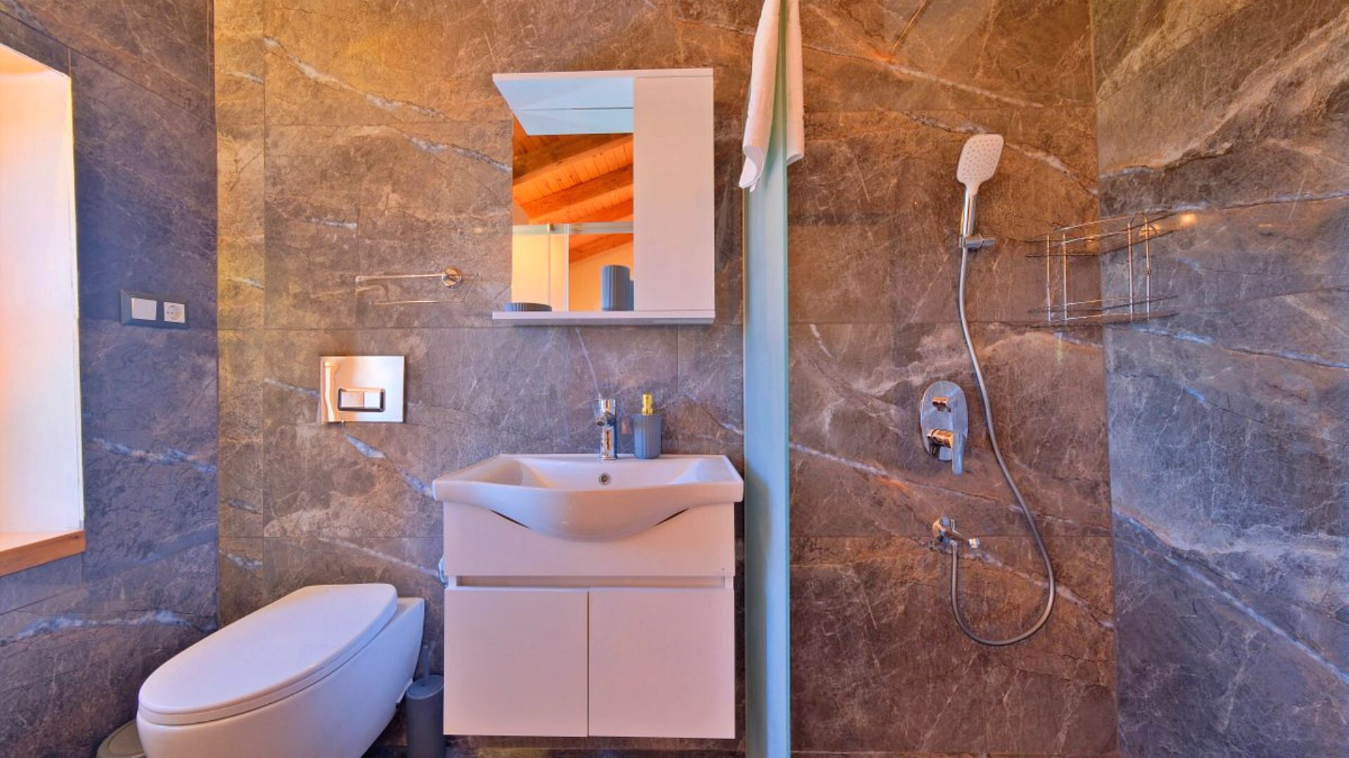 VBK46091 Villa Booking