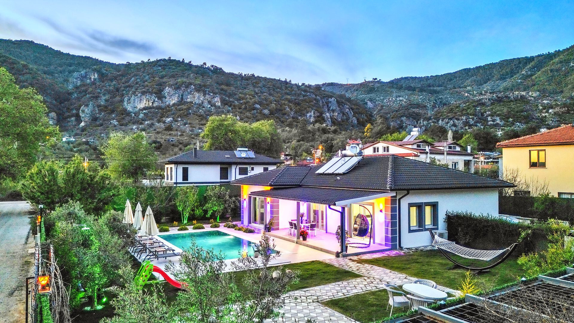 VBK70256 Villa Booking