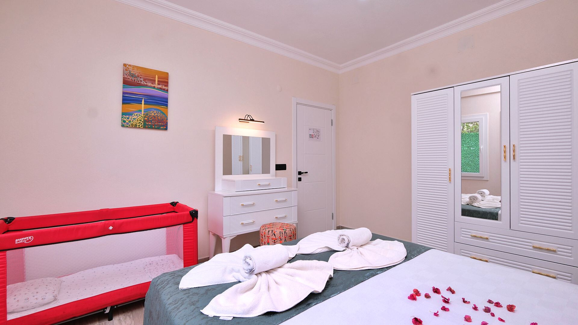 VBK70256 Villa Booking