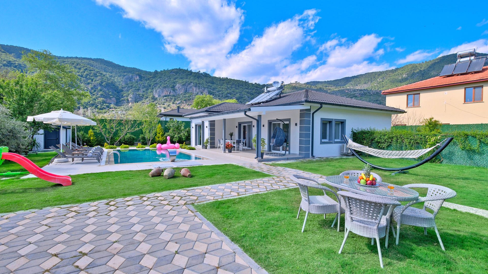 VBK70256 Villa Booking