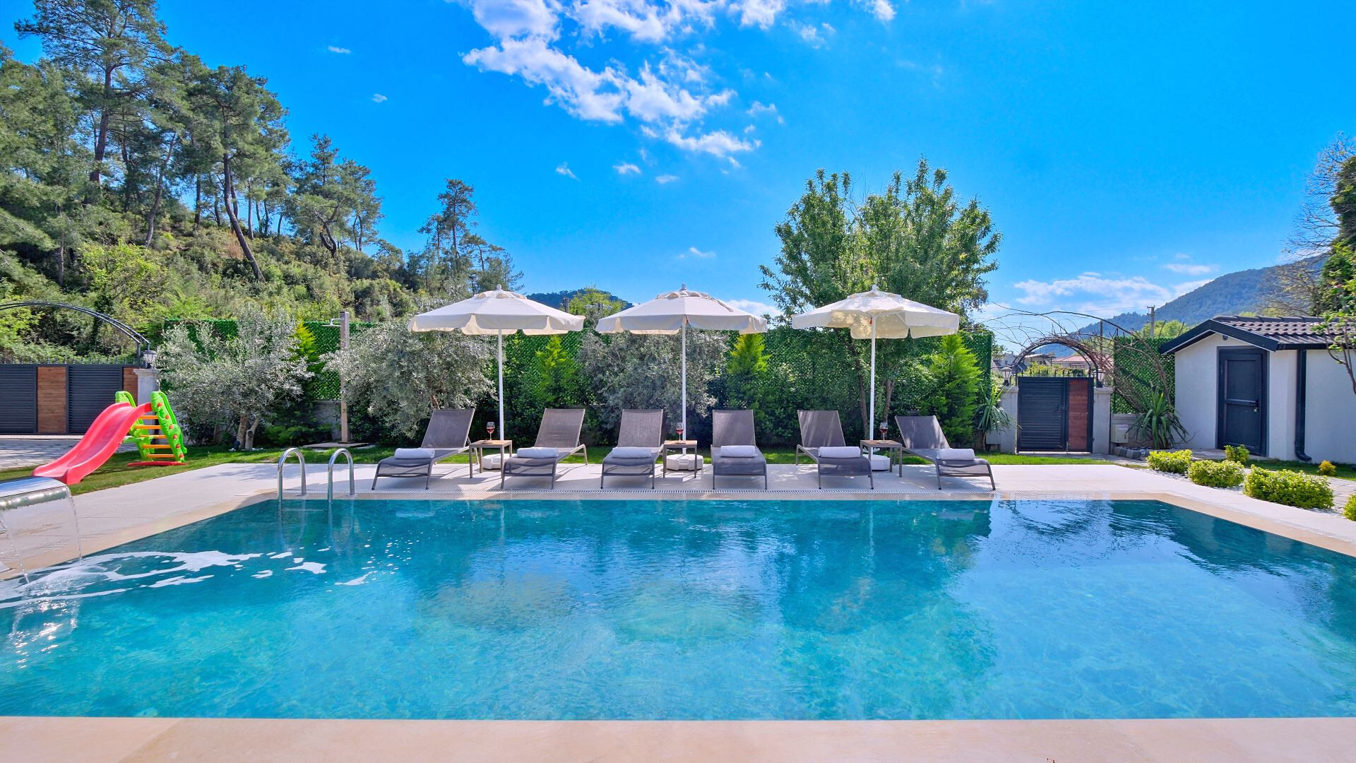 VBK70256 Villa Booking