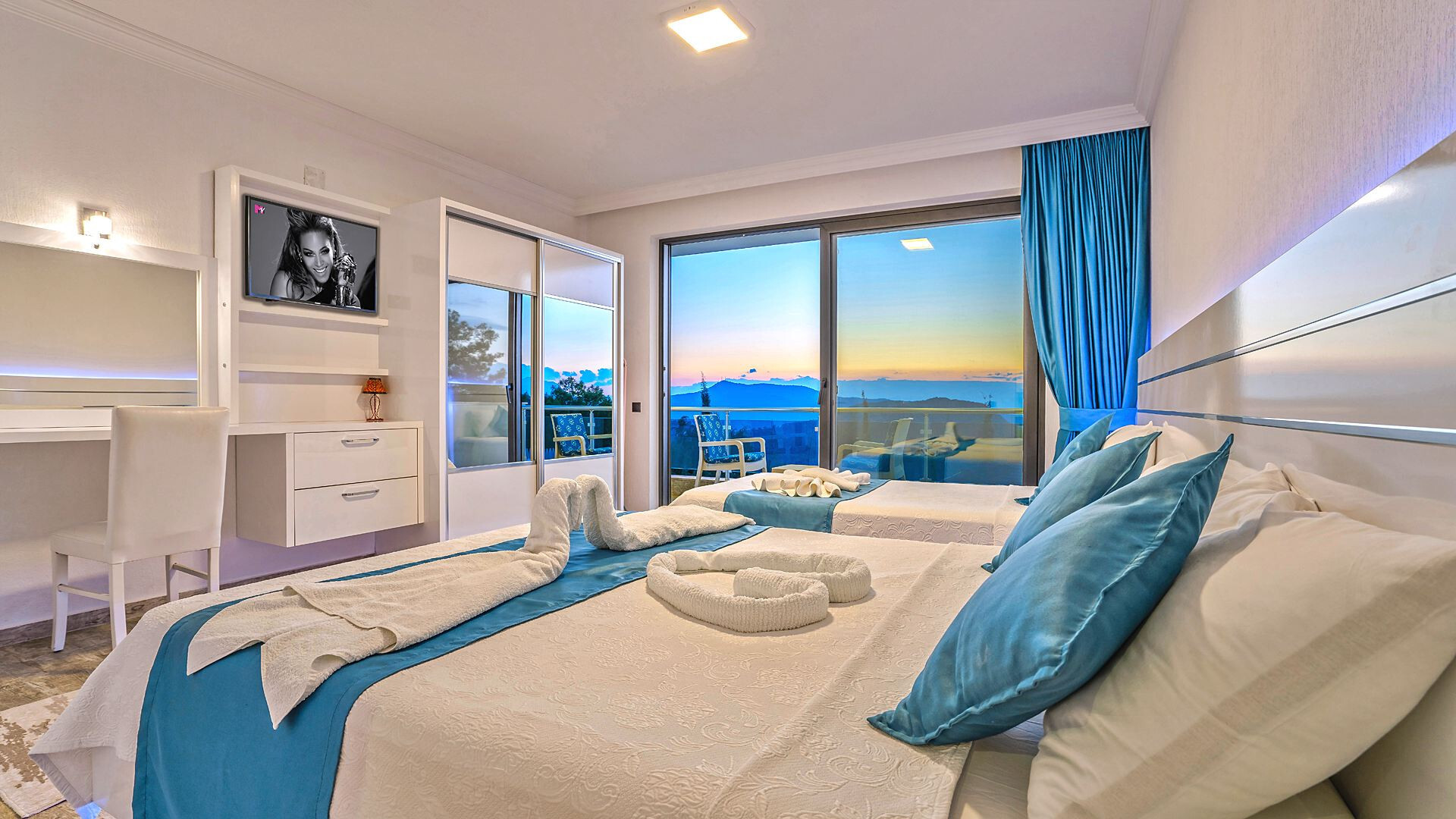 VBK51735 Villa Booking