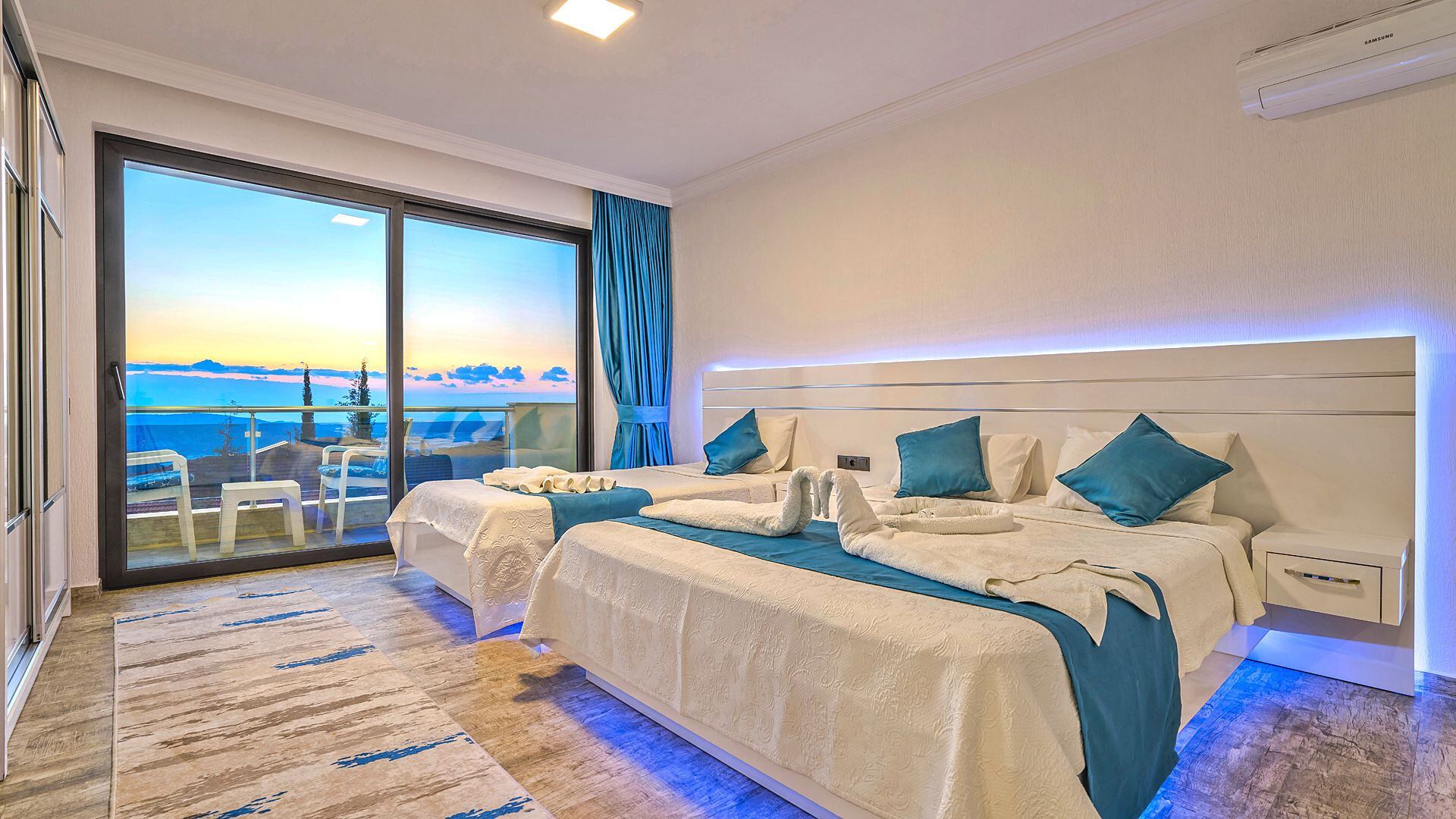 VBK51735 Villa Booking