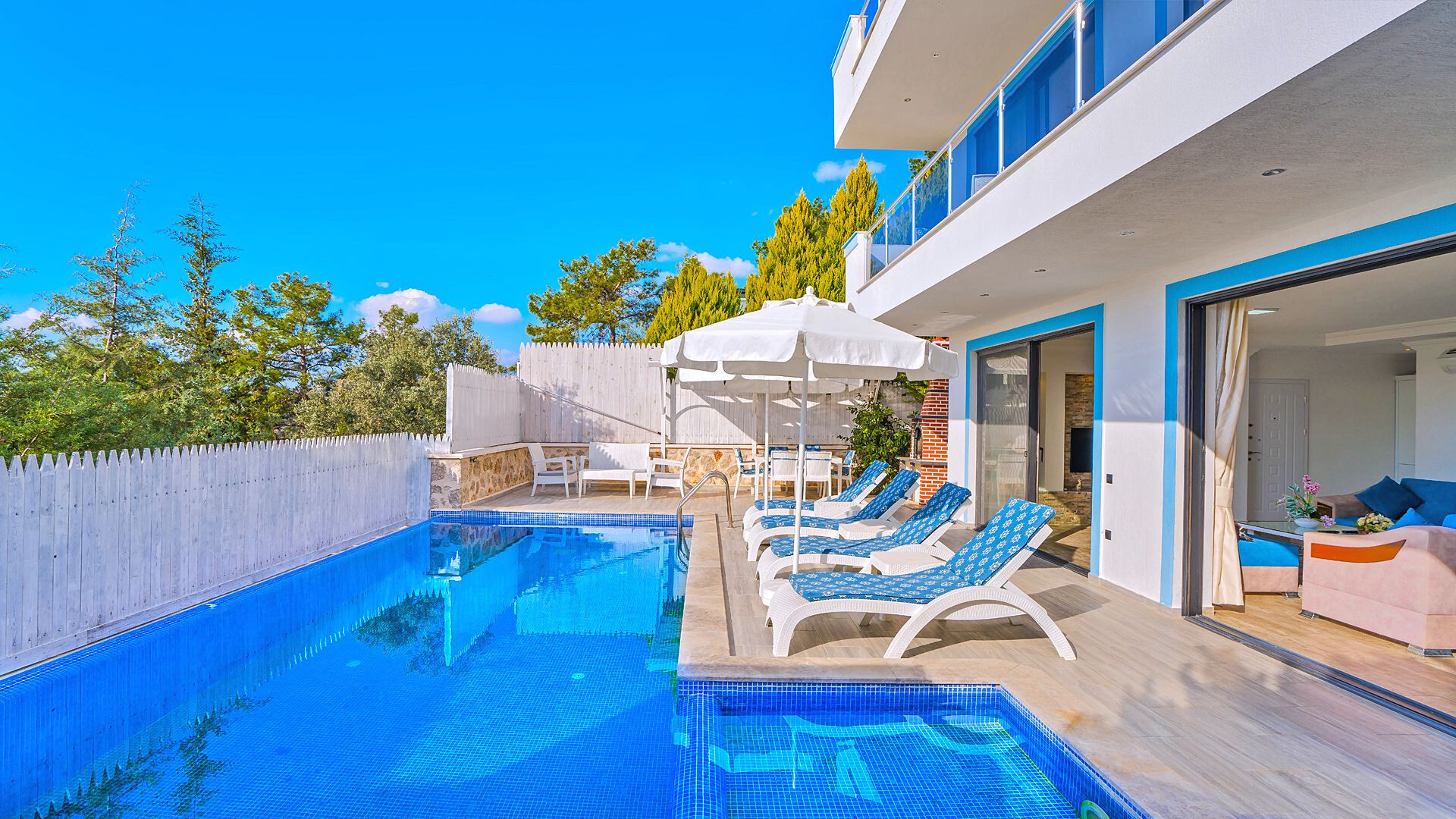 VBK51735 Villa Booking