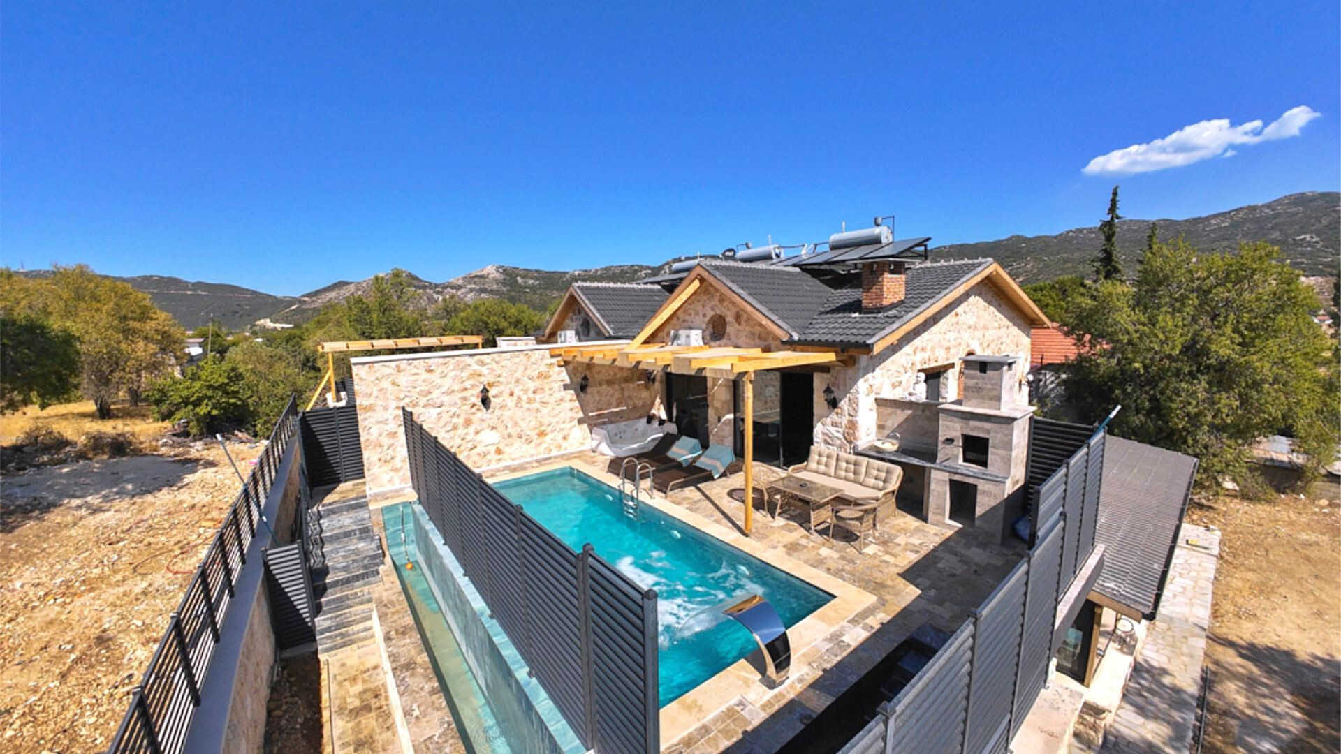 VBK41887 Villa Booking