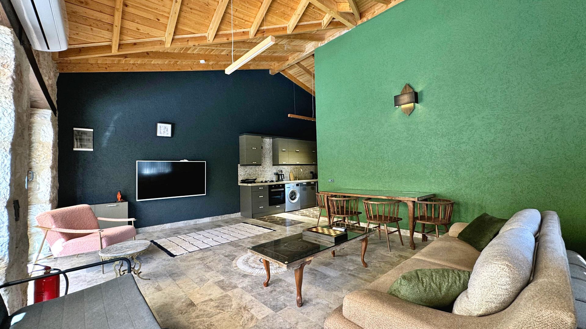 VBK41887 Villa Booking