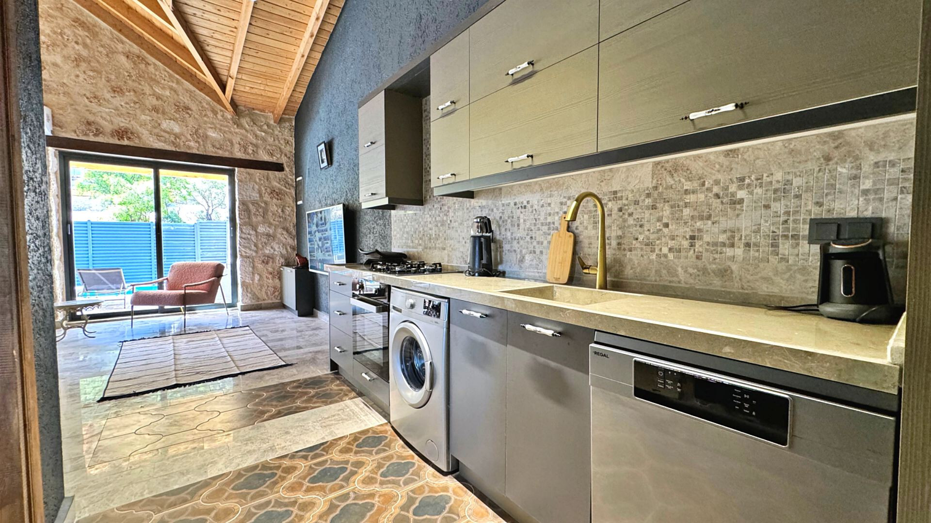 VBK41887 Villa Booking