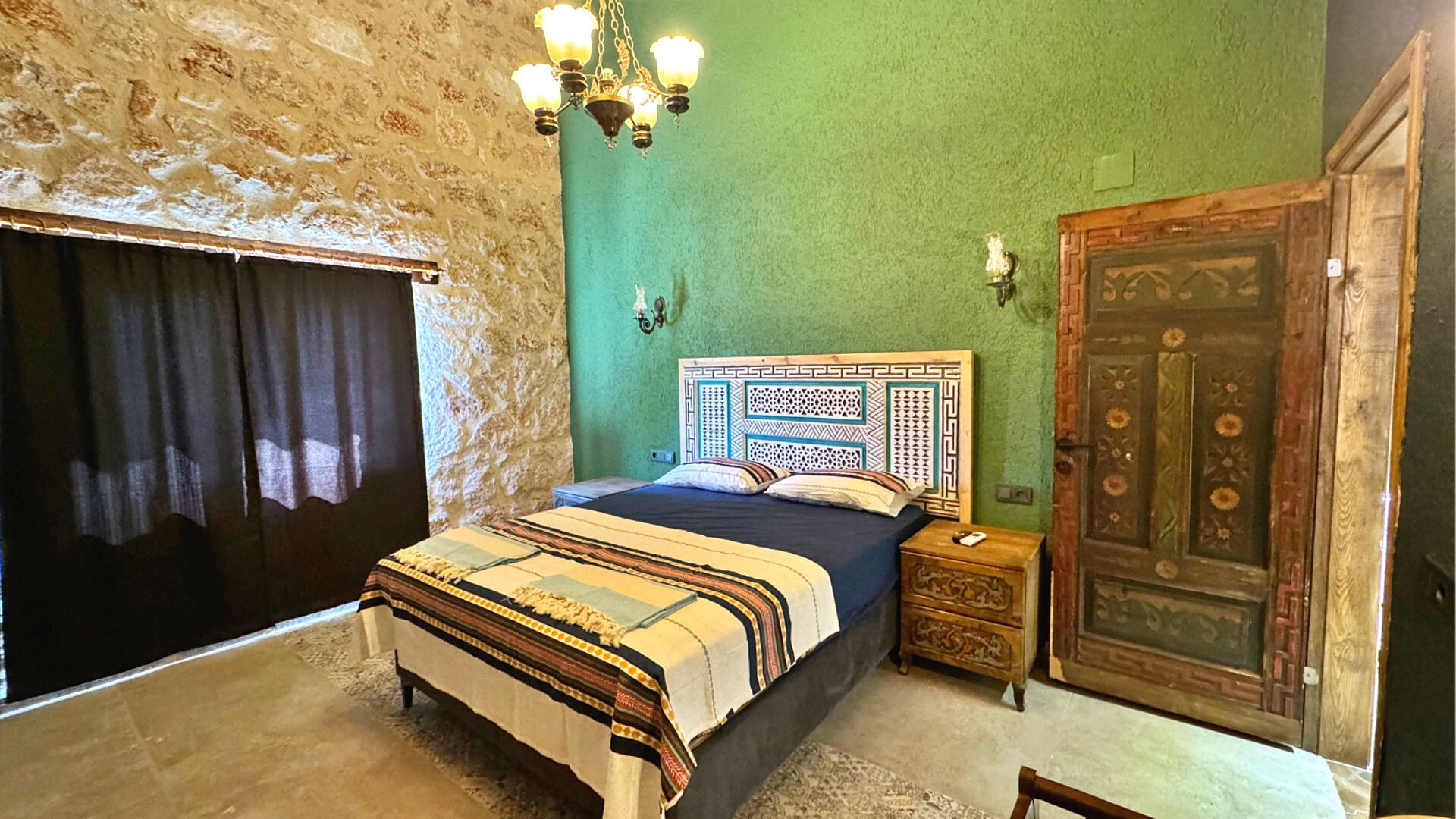 VBK41887 Villa Booking