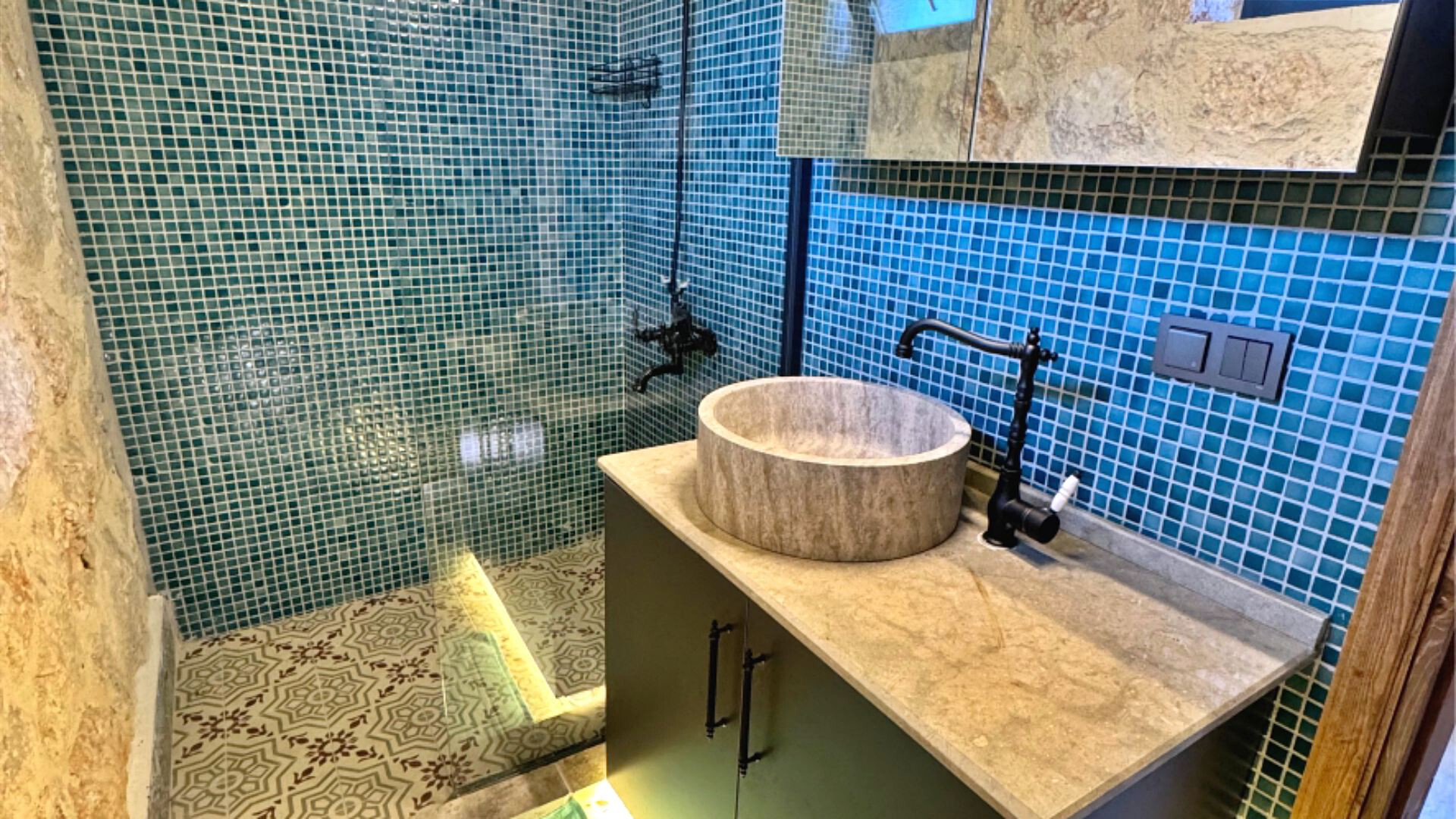 VBK41887 Villa Booking