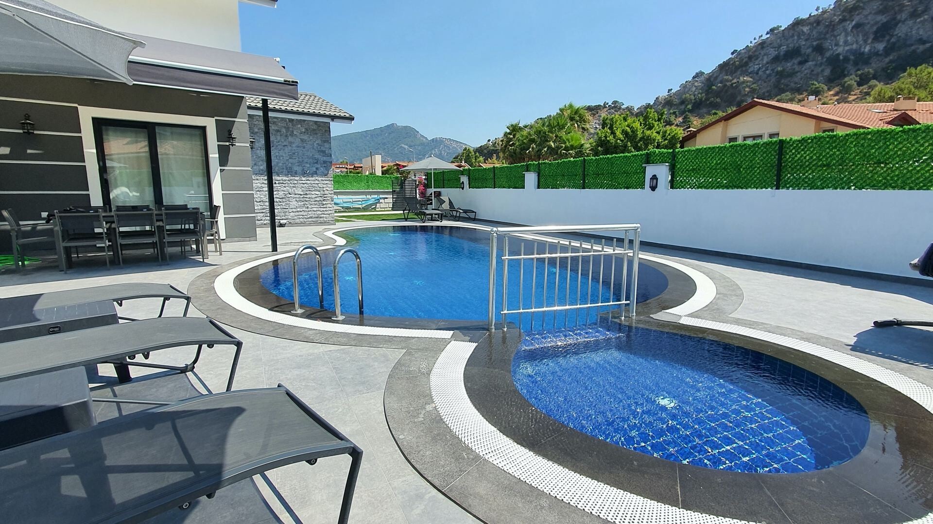 VBK32810 Villa Booking