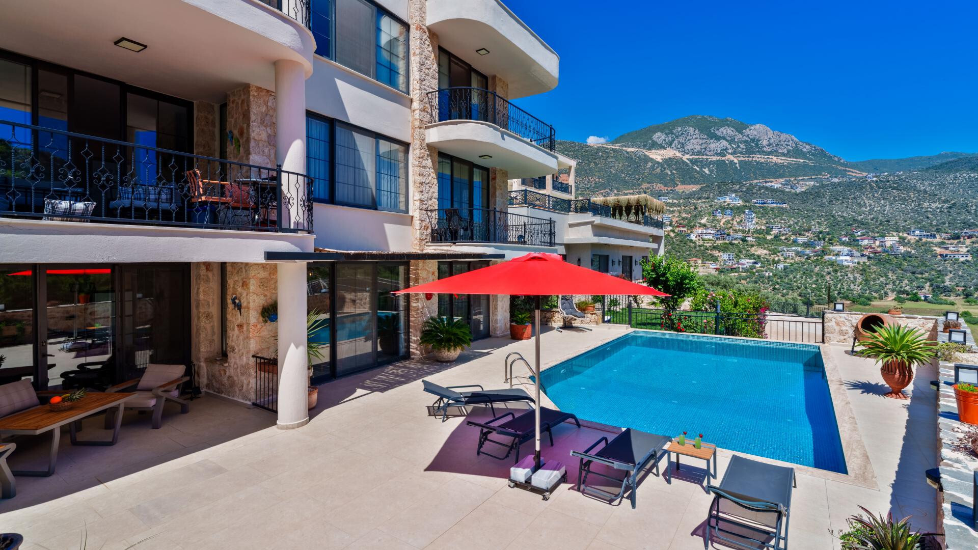 VBK20267 Villa Booking