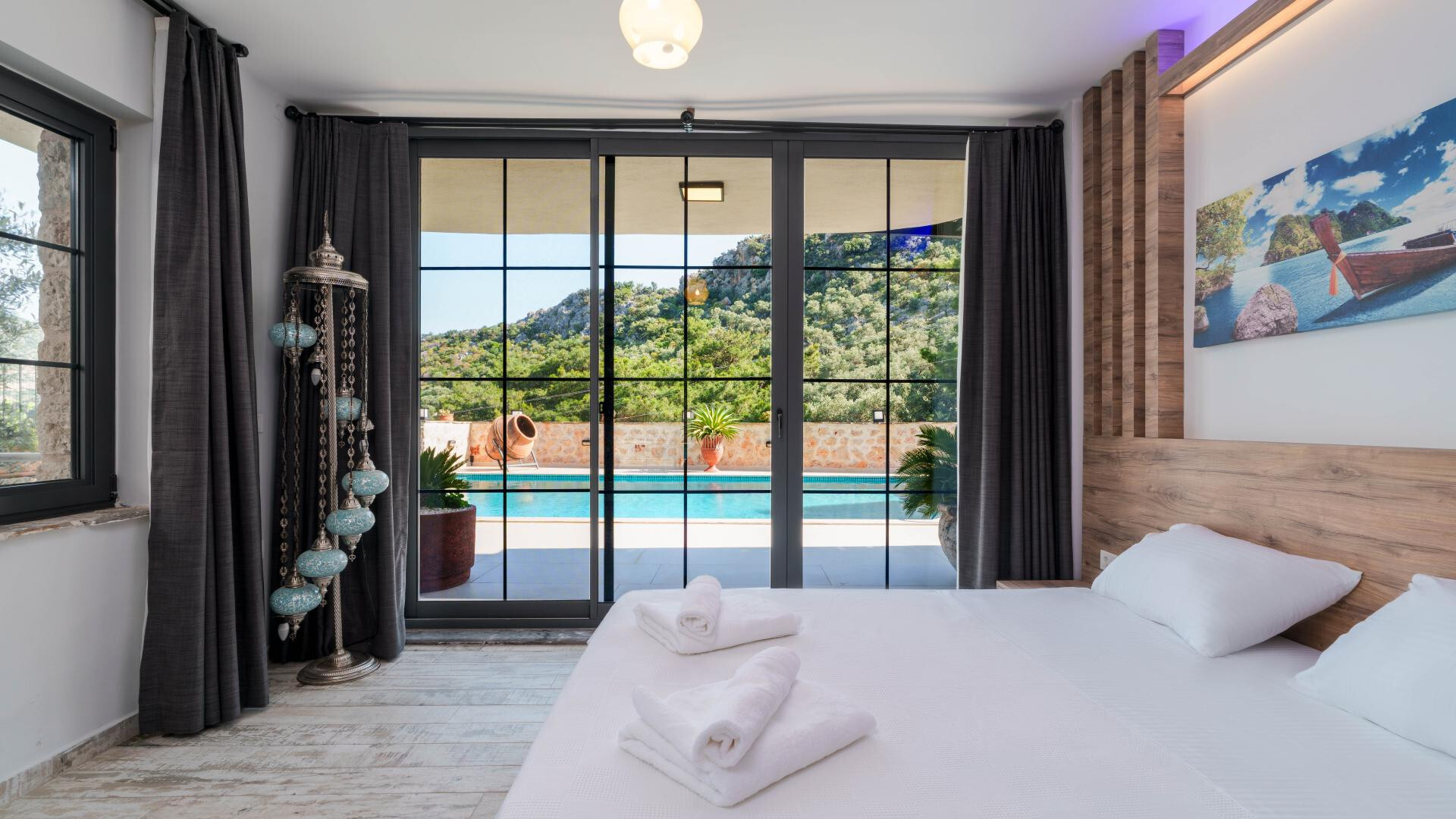 VBK20267 Villa Booking