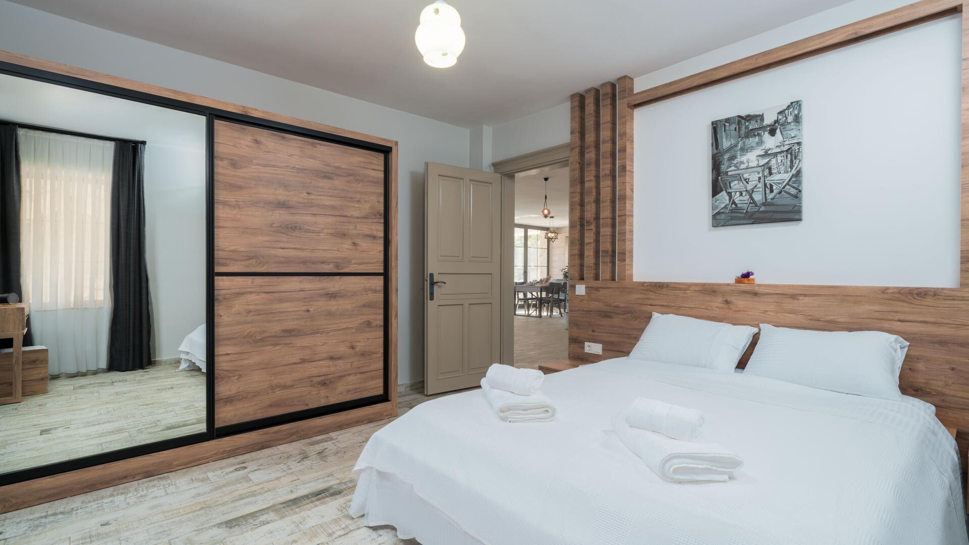 VBK20267 Villa Booking