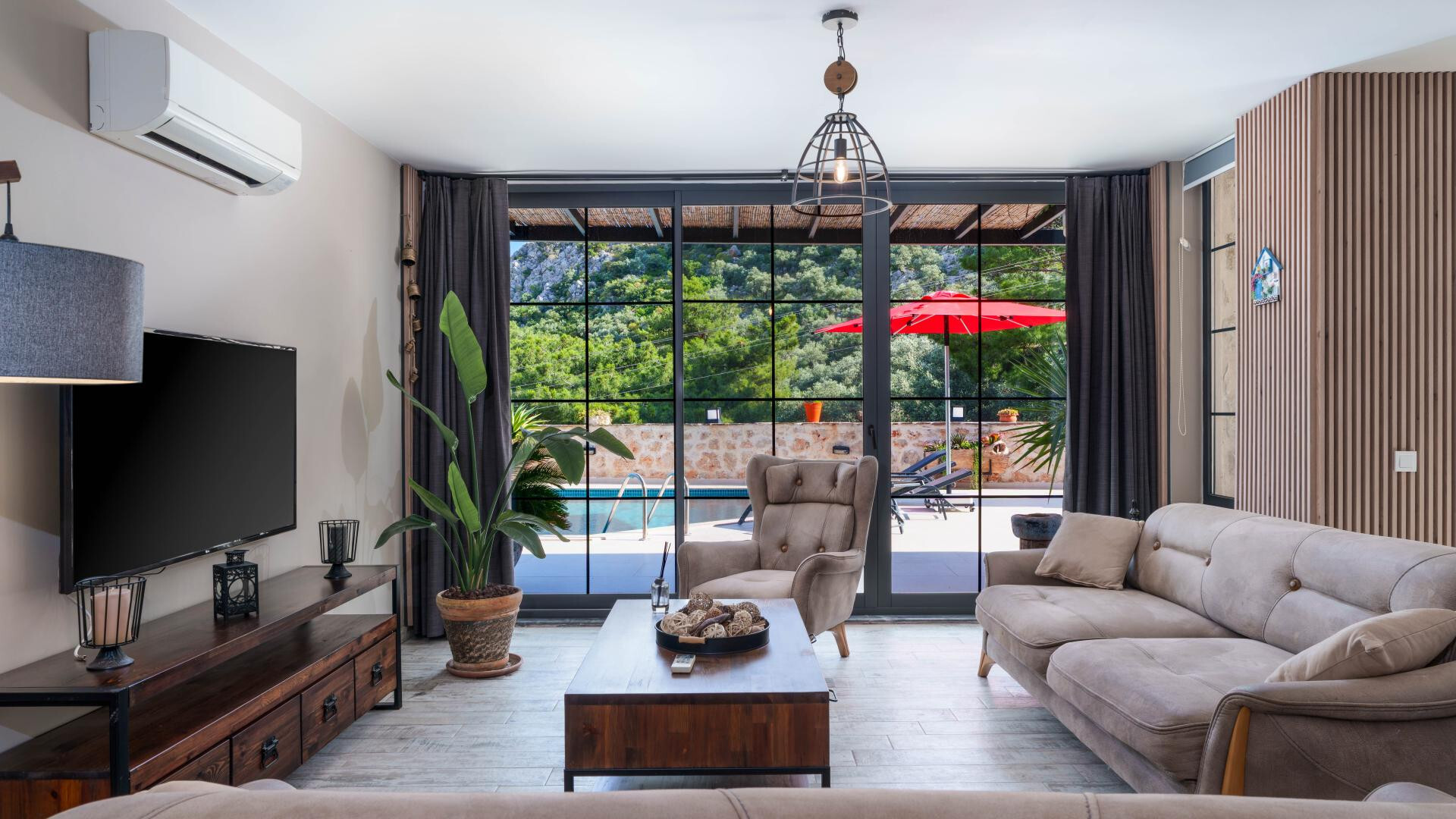 VBK20267 Villa Booking