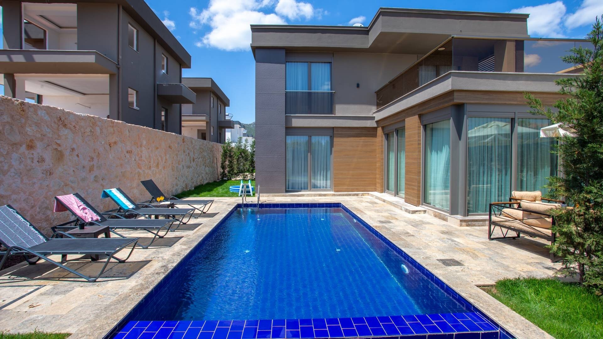 VBK10714 Villa Booking