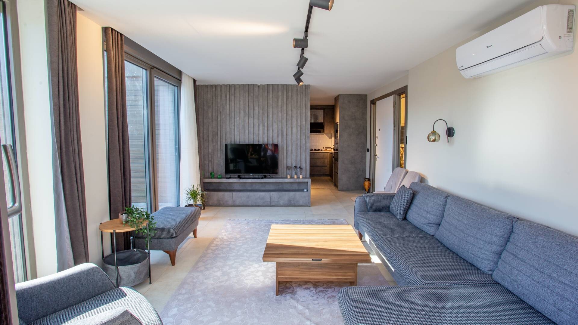 VBK10714 Villa Booking