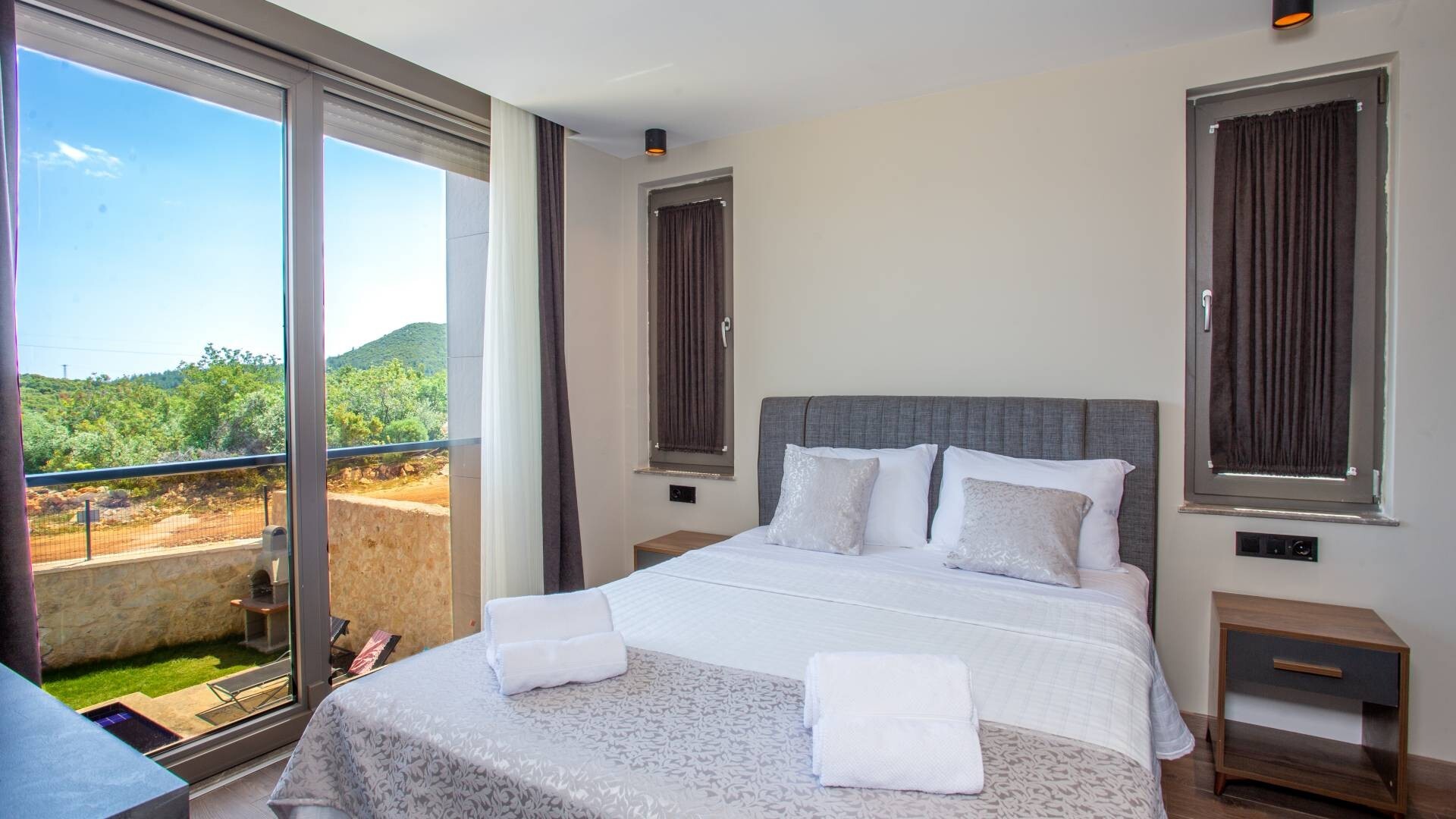 VBK10714 Villa Booking