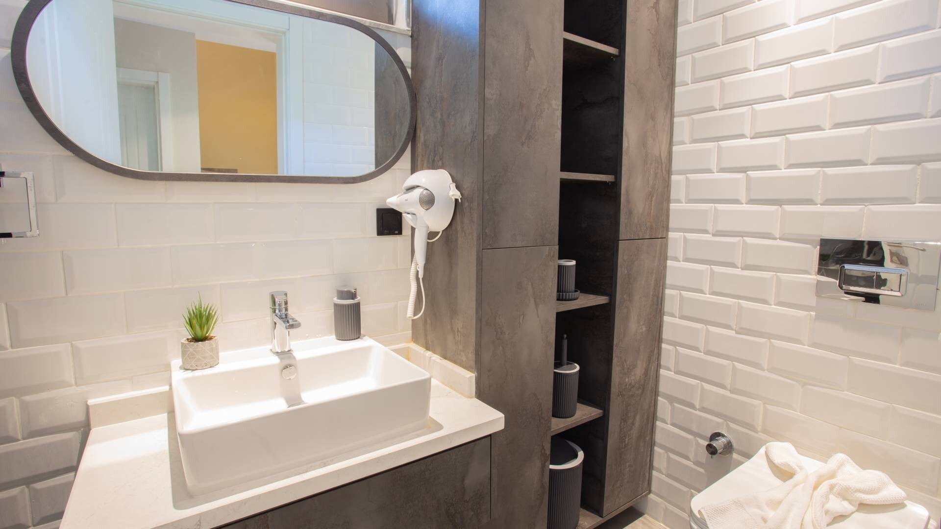 VBK10714 Villa Booking