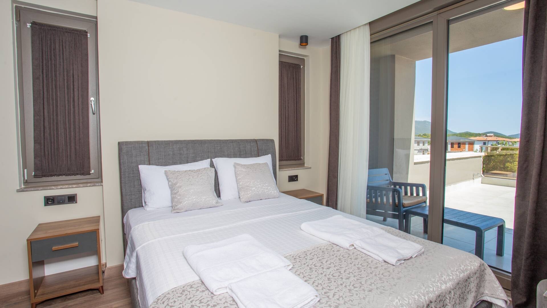 VBK10714 Villa Booking