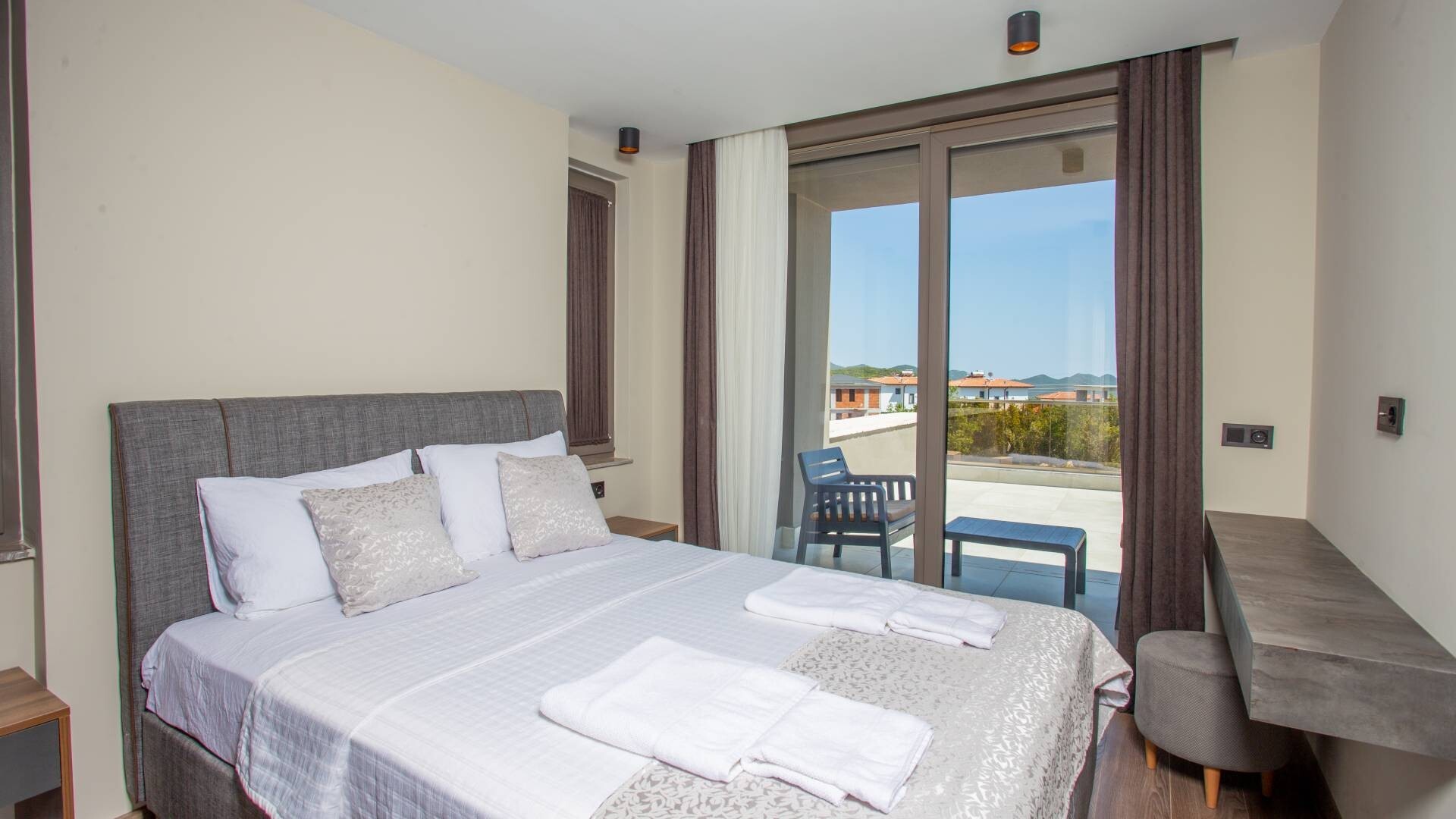 VBK10714 Villa Booking