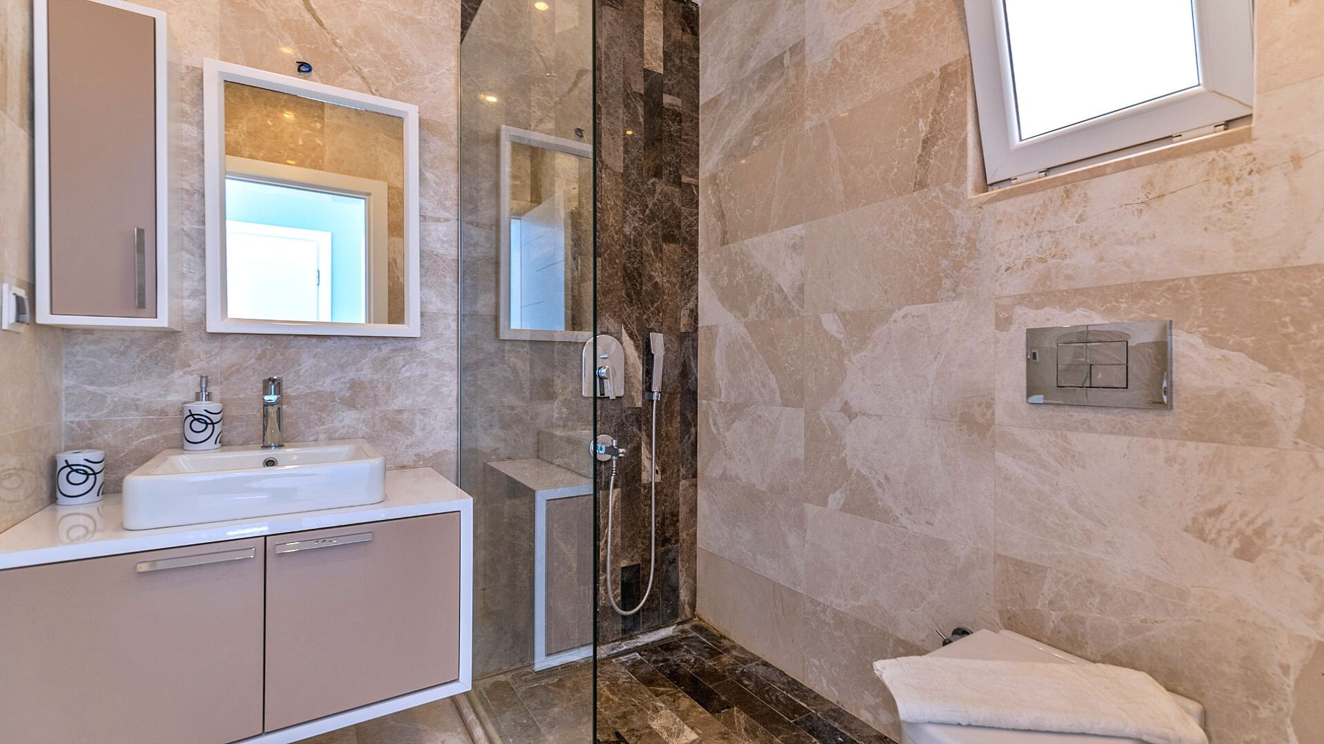 VBK24238 Villa Booking