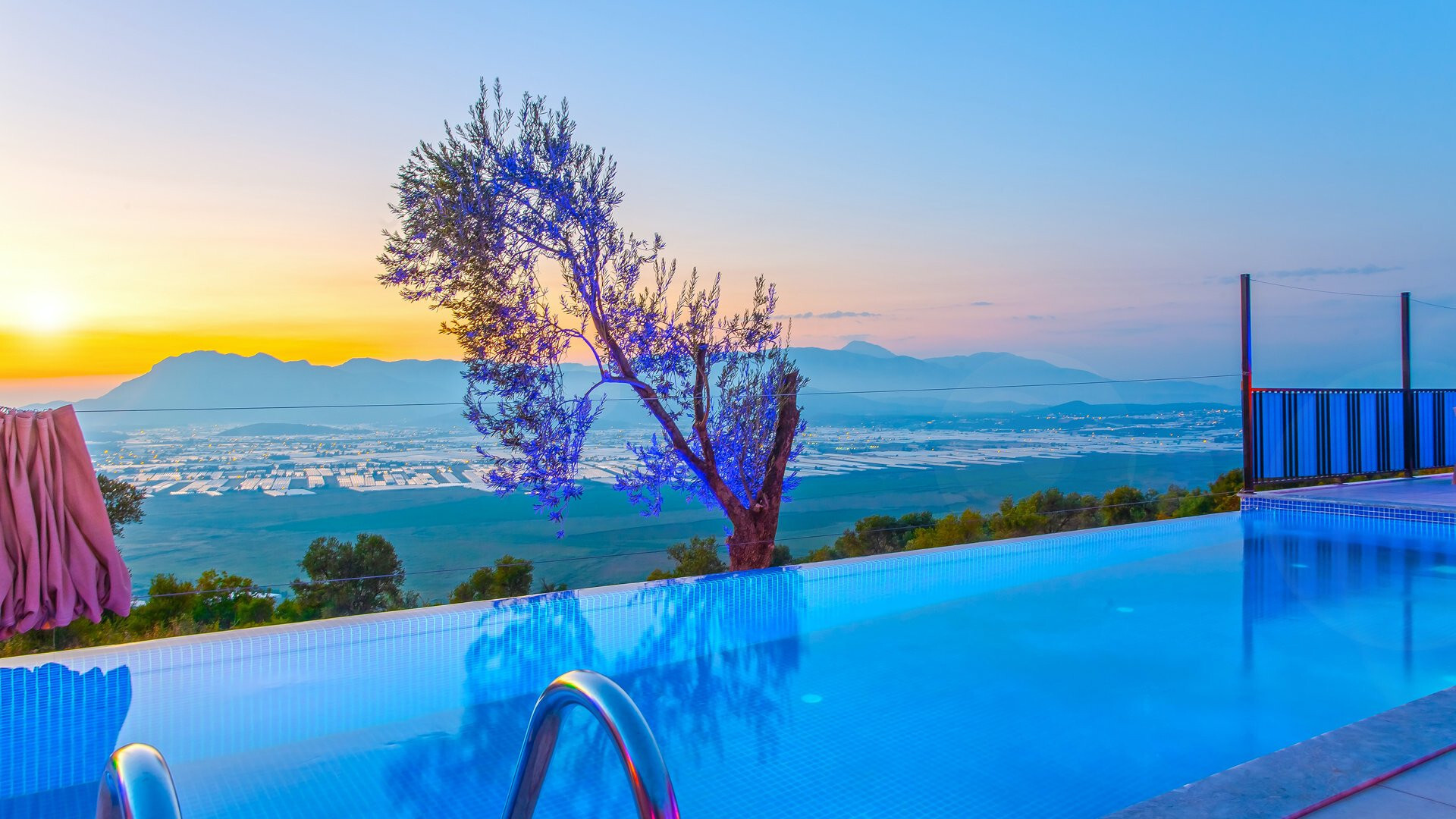 VBK15390 Villa Booking